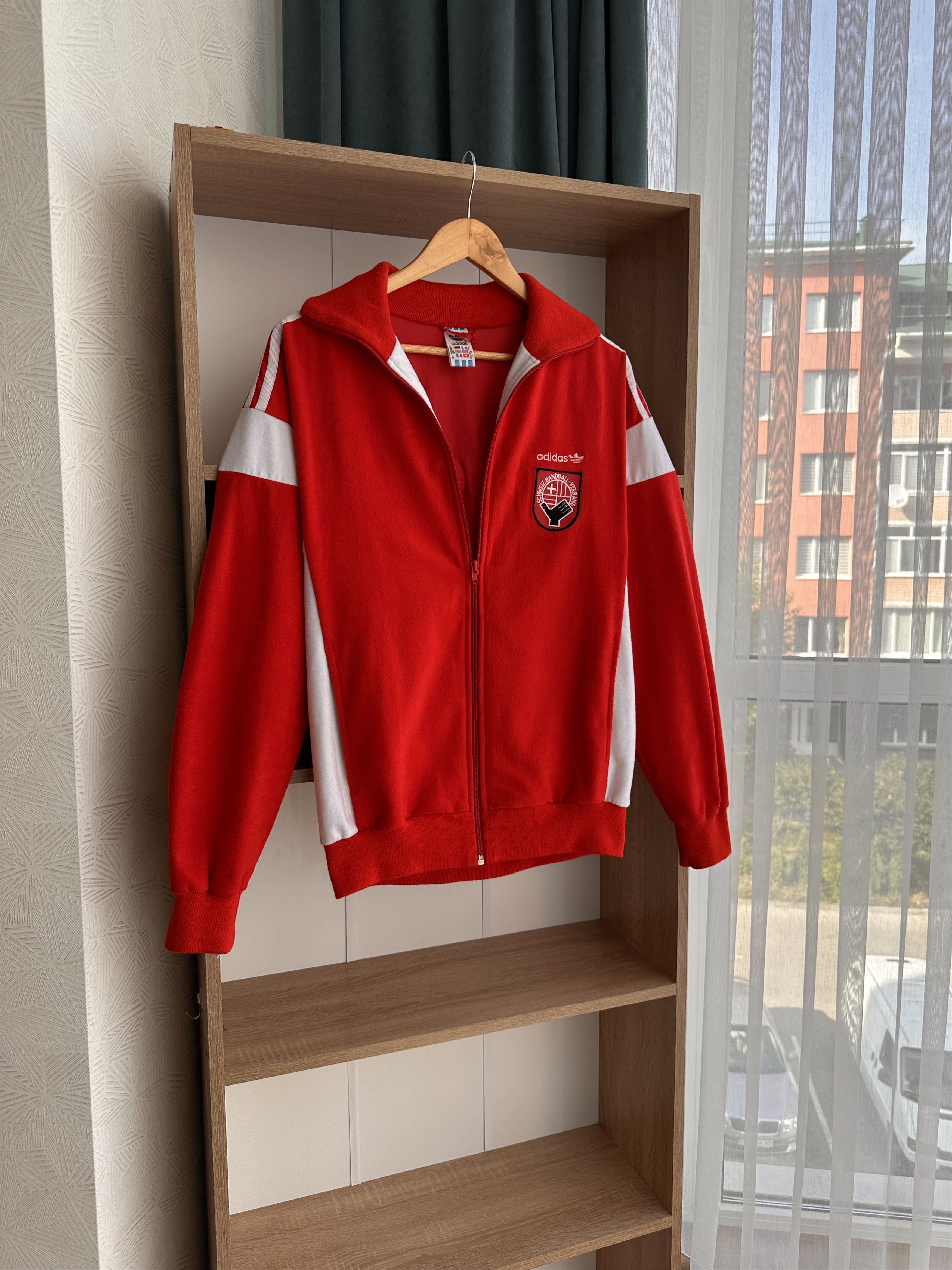 Adidas Vintage Adidas Suisse Handball Sportswear Red Hoodie Size US M / EU 48-50 / 2 - 3 Thumbnail