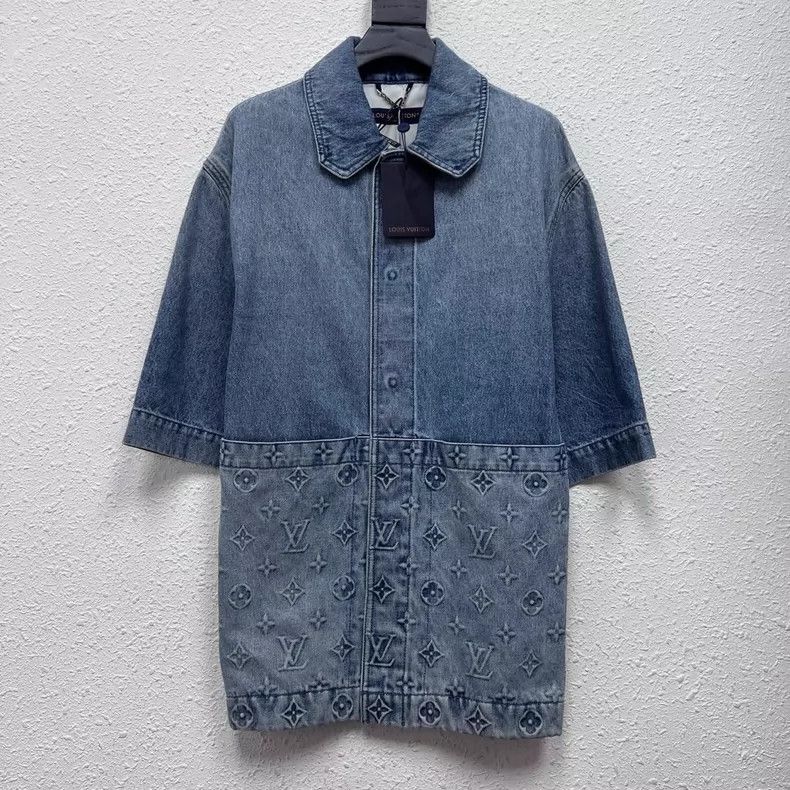 Louis Vuitton LOUIS VUITTON New Short Sleeve Denim Shirt with Felling Woo Size US M / EU 48-50 / 2 - 1 Thumbnail