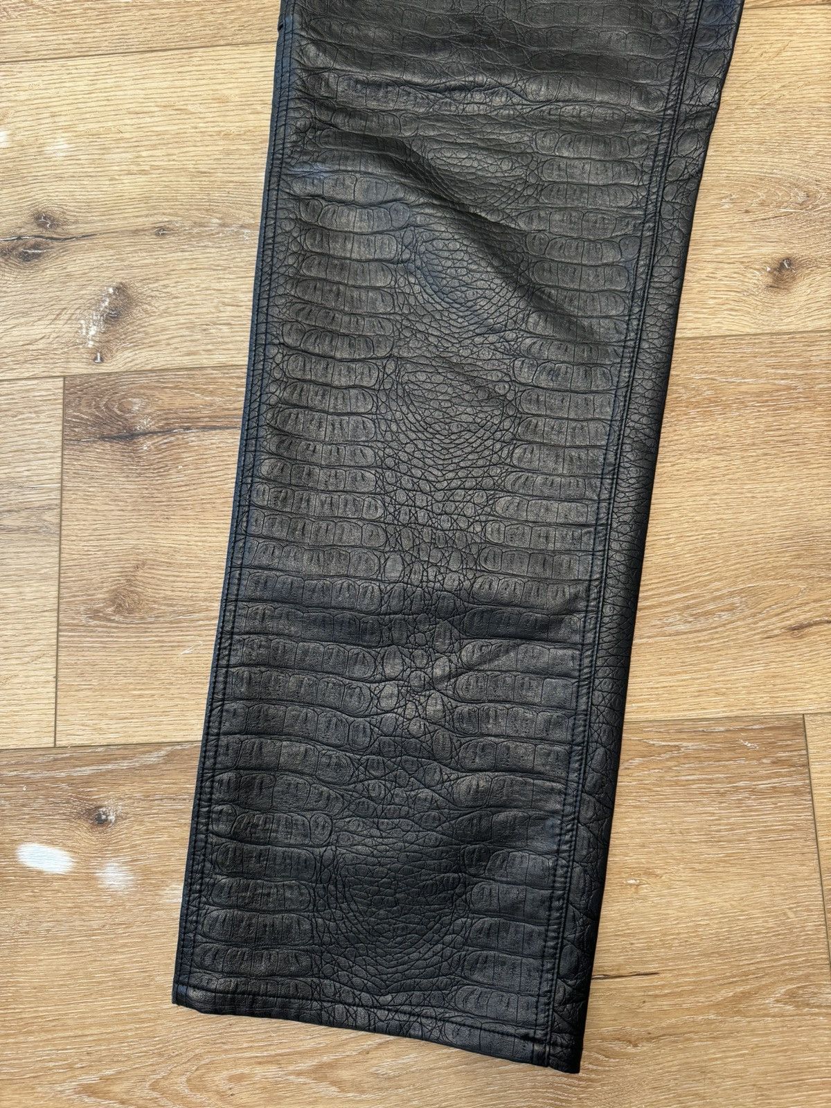 Supreme Supreme Crocodile Leather Carpenter Pant Size US 34 / EU 50 - 4 Thumbnail