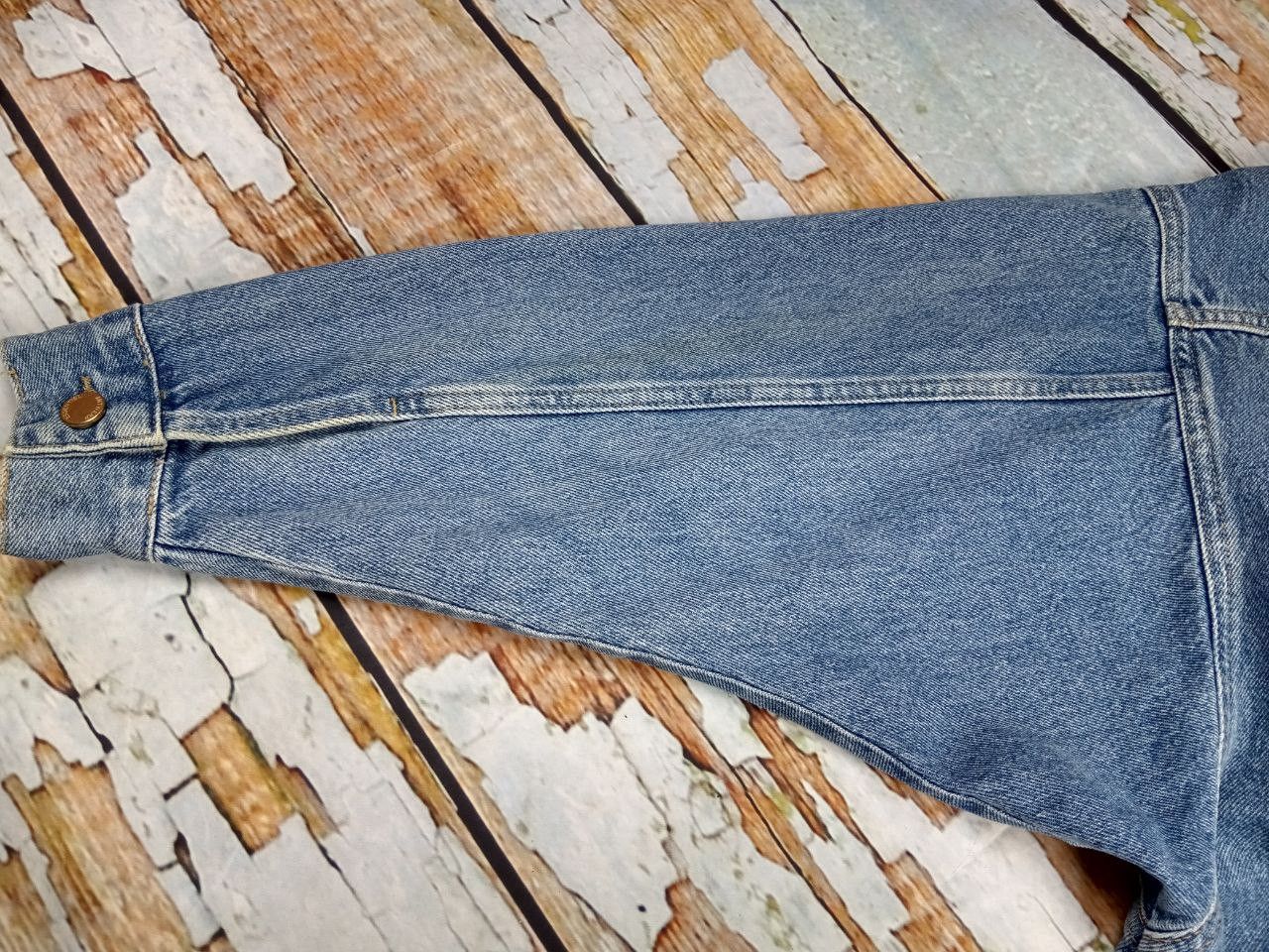 Essentiel Antwerp Two-tone oversized denim jacket with short sleeves Size S / US 4 / IT 40 - 12 Thumbnail
