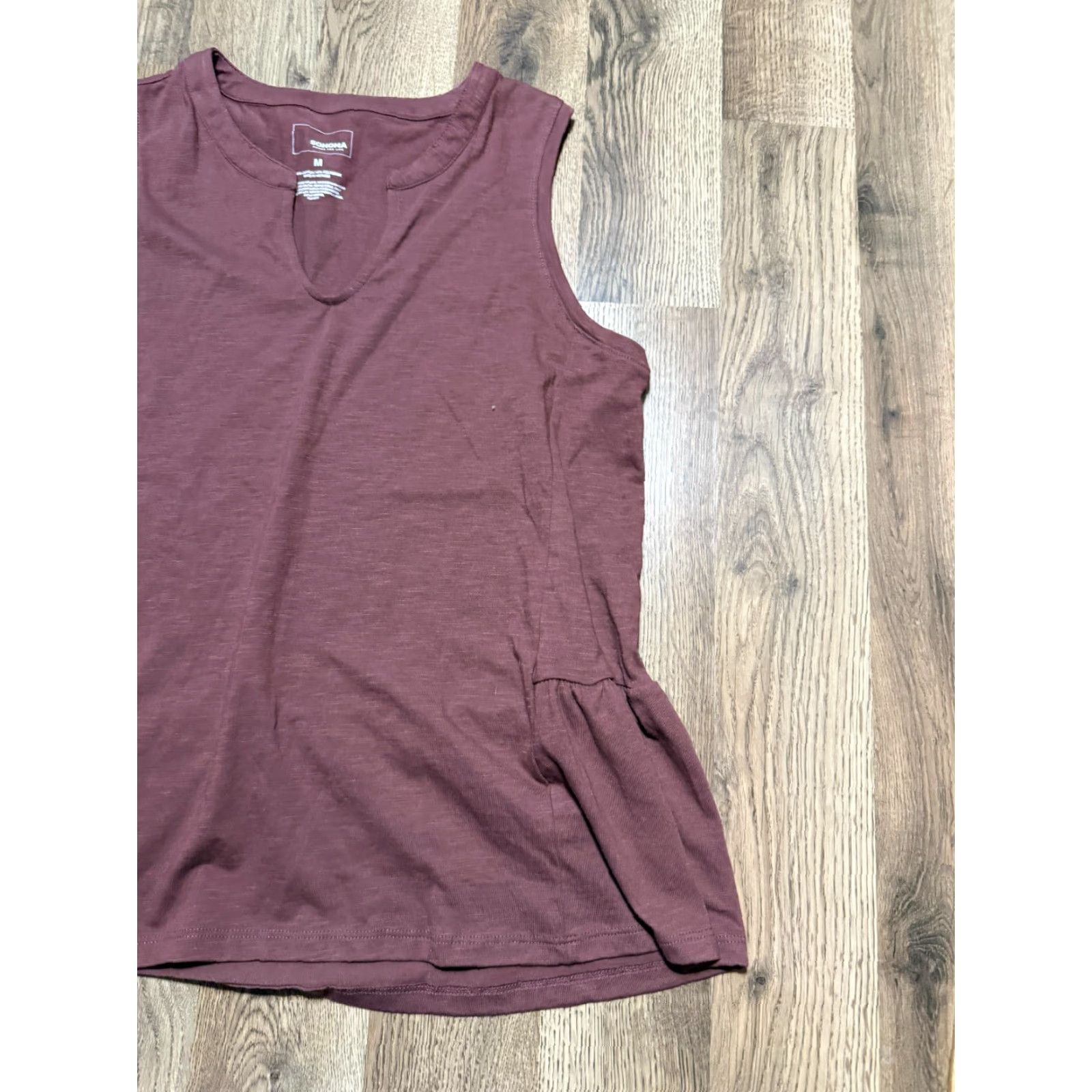 Vintage Sonoma Tank Top Women's Size M Red V-neck Sleeveless Shirt Tank, Regular, Rayon, Pullover, Casual, Machine Washable, Vintage No, 90s? Size M / US 6-8 / IT 42-44 - 3 Thumbnail