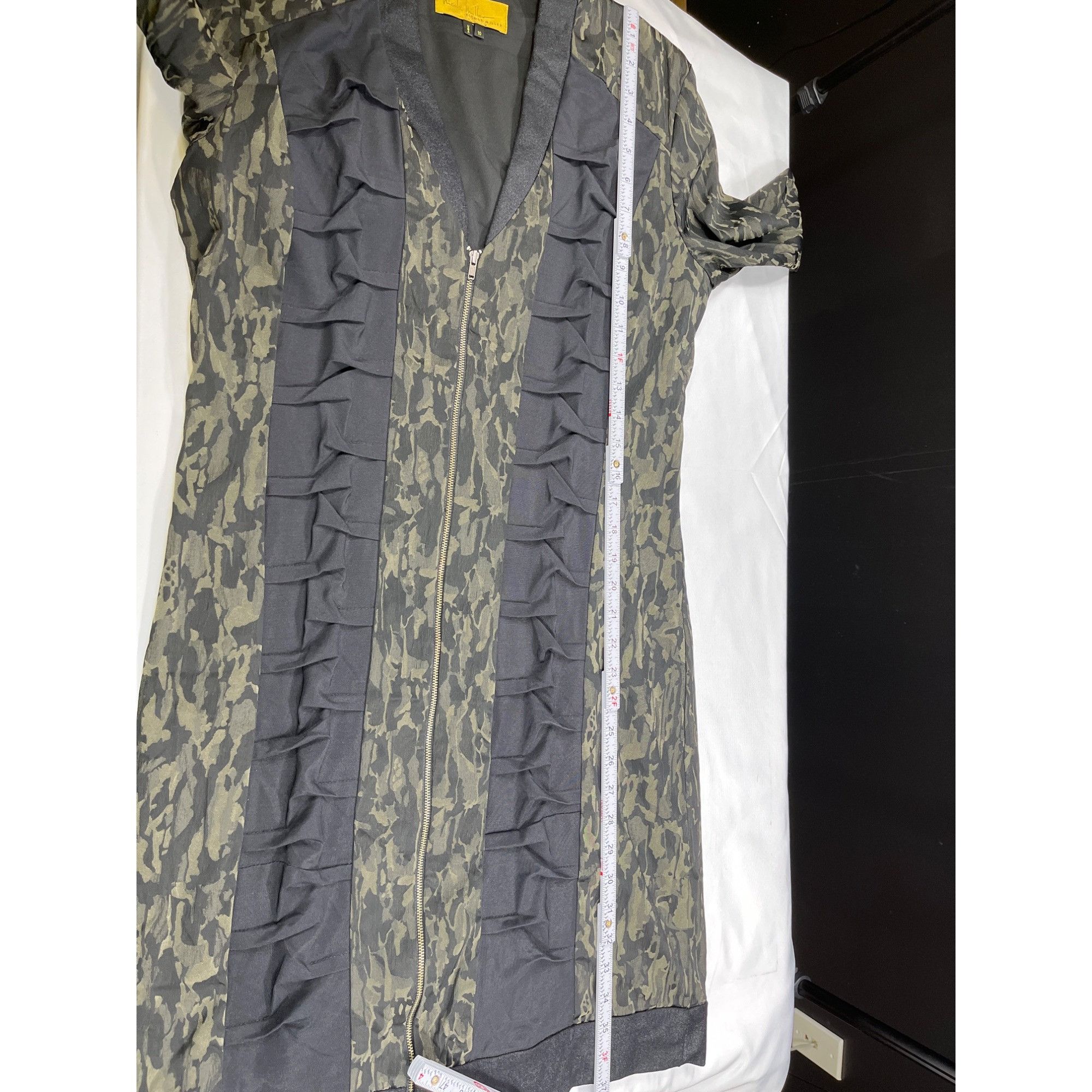 Nicole Miller Nicole Miller SKU 7663 Camo Print Zip Front dress Size 10 Size L / US 10 / IT 46 - 5 Thumbnail