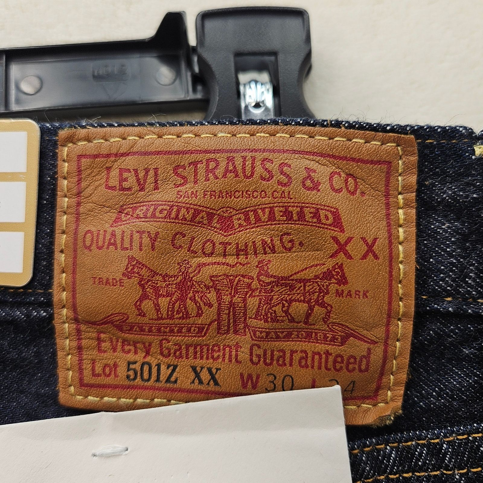 Levi's LEVI'S VINTAGE MEN'S 30X34 1954 501Z XX MADE IN JAPAN Size US 30 / EU 46 - 9 Thumbnail