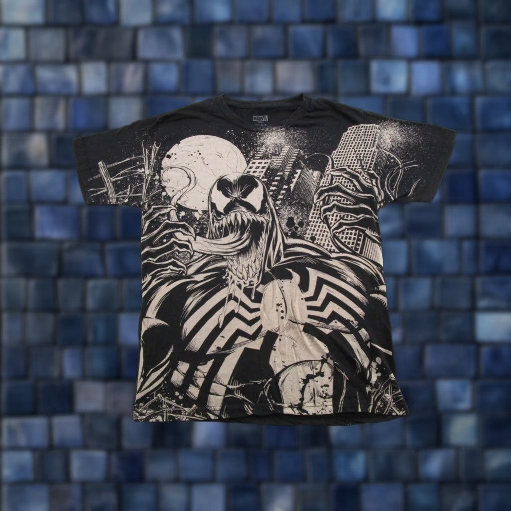 Vintage VINTAGE Venom Marvel Comics AOP Black Carnage Spider-Man Mens Size M Shirt Y2K Size US M / EU 48-50 / 2 - 1 Thumbnail