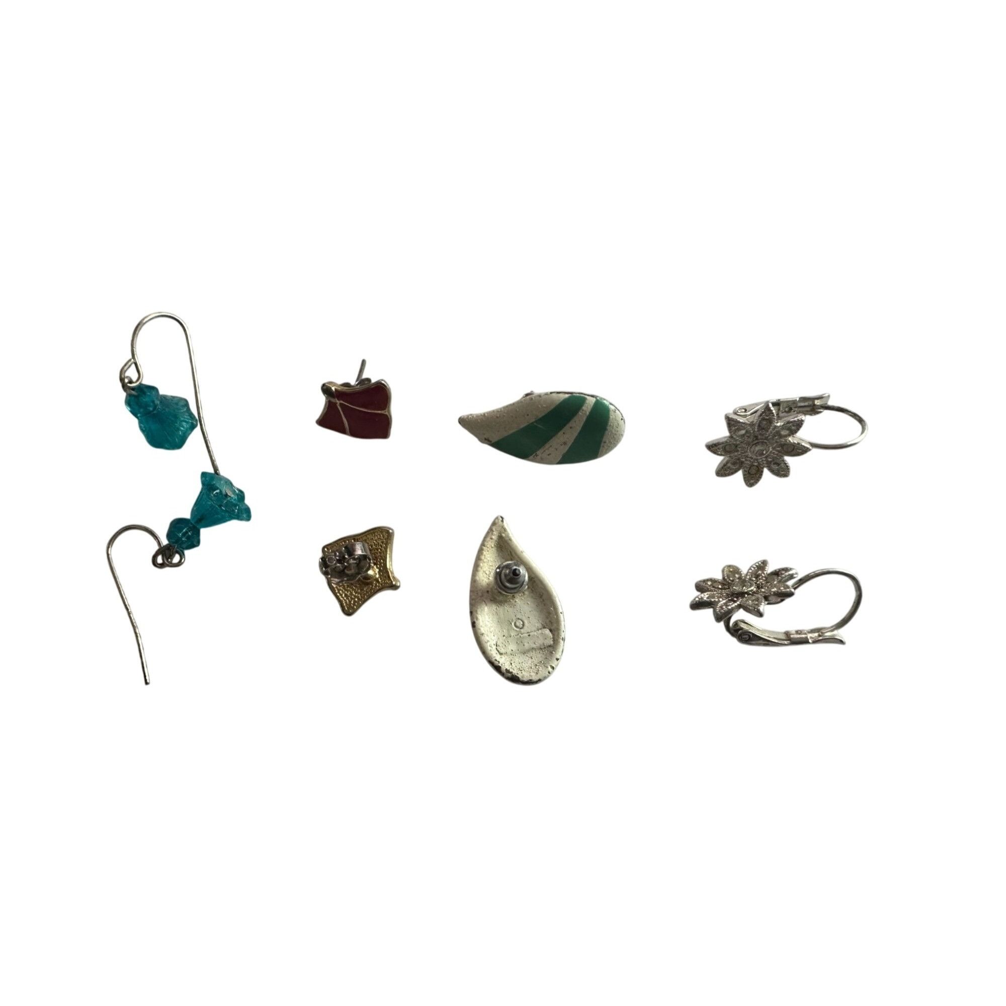 Other 4 Pairs of Women's Vintage Stud/Dangle Earrings Size ONE SIZE - 3 Thumbnail