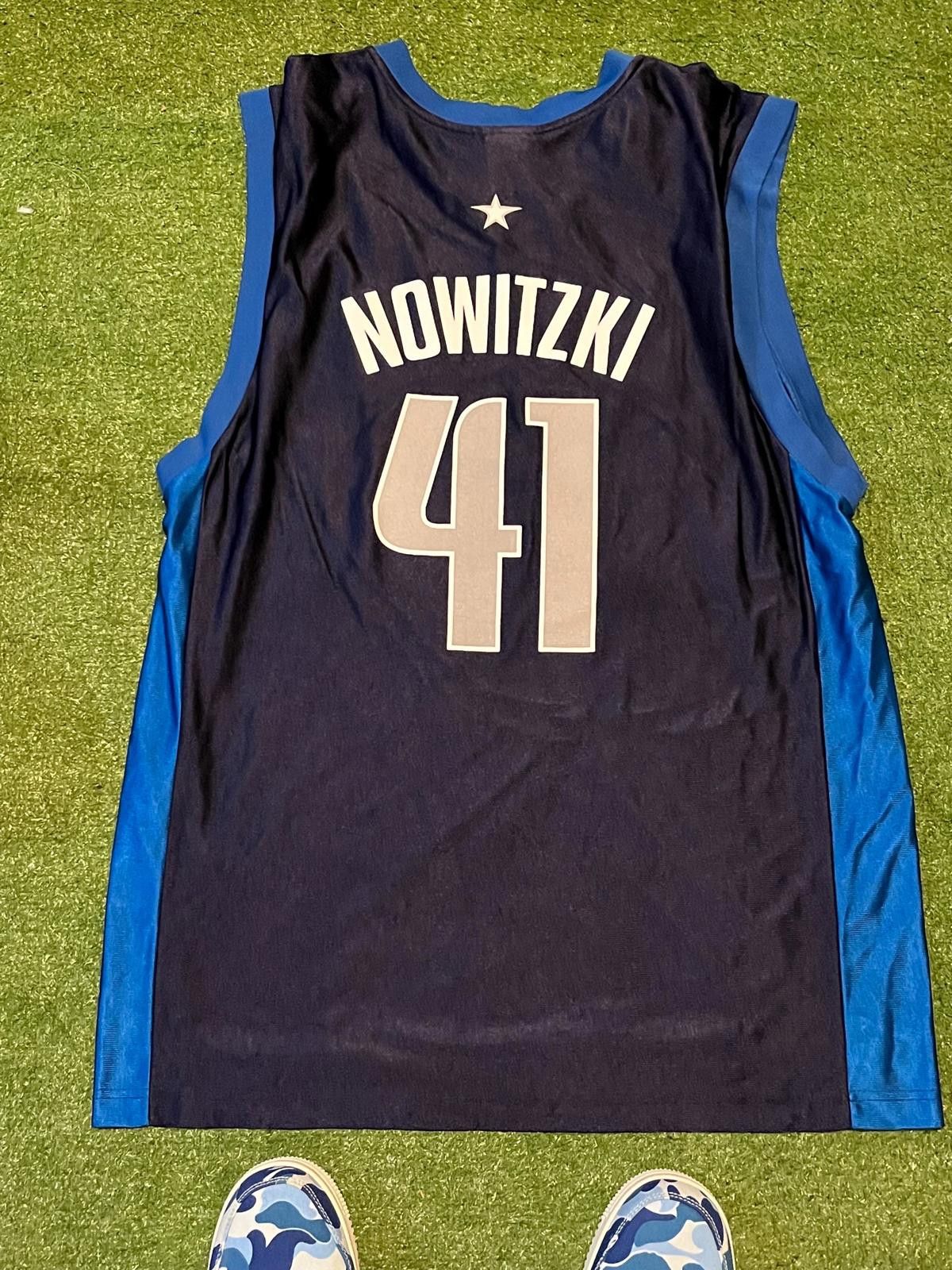 Unknown London Vintage Dallas 41 Nowitzki Basketball Jersey Size US M / EU 48-50 / 2 - 2 Thumbnail