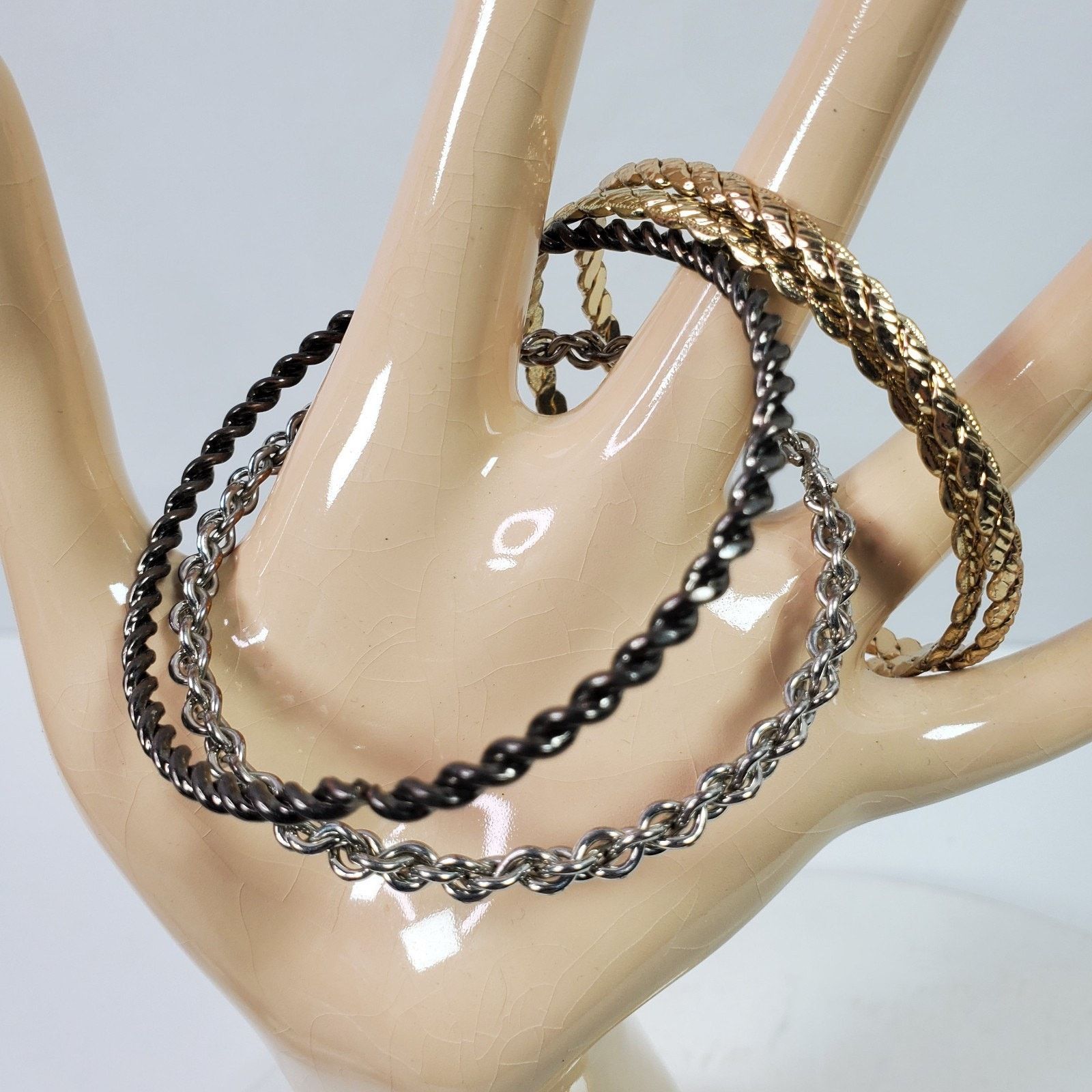 The Unbranded Brand Casual Career 4 Silver Gold Tone Bangles NOS Rope Chain Size ONE SIZE - 2 Thumbnail