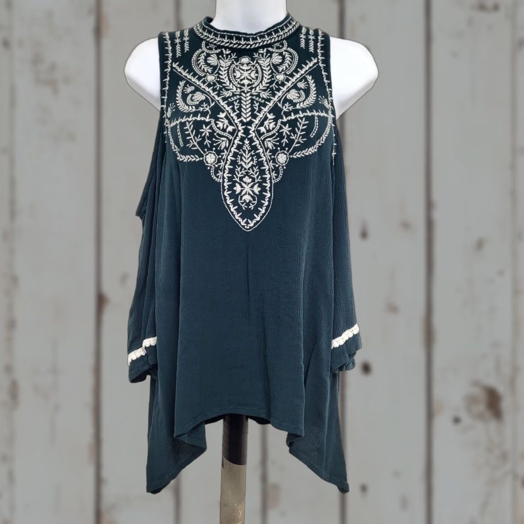 Vintage Maurices Blouse Women's Size M Green Cold Shoulder Embroidered Gauzy Rayon Top Size M / US 6-8 / IT 42-44 - 1 Thumbnail