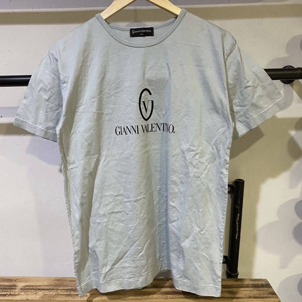 Gianni Valentino × Valentino × Vintage Gianni Valentino Italy Spell Out Big Logo Blue Tee Shirt M Size US M / EU 48-50 / 2 - 1 Thumbnail