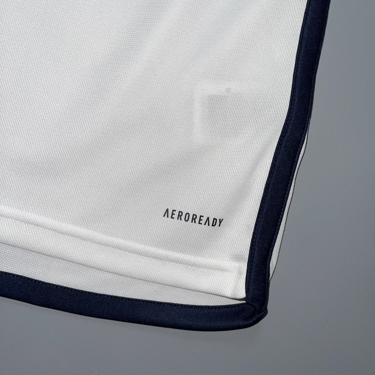 Adidas × Vintage NWT REAL MADRID 2023/2024 FOOTBALL HOME JERSEY #22 RUDIGER Size US M / EU 48-50 / 2 - 8 Thumbnail