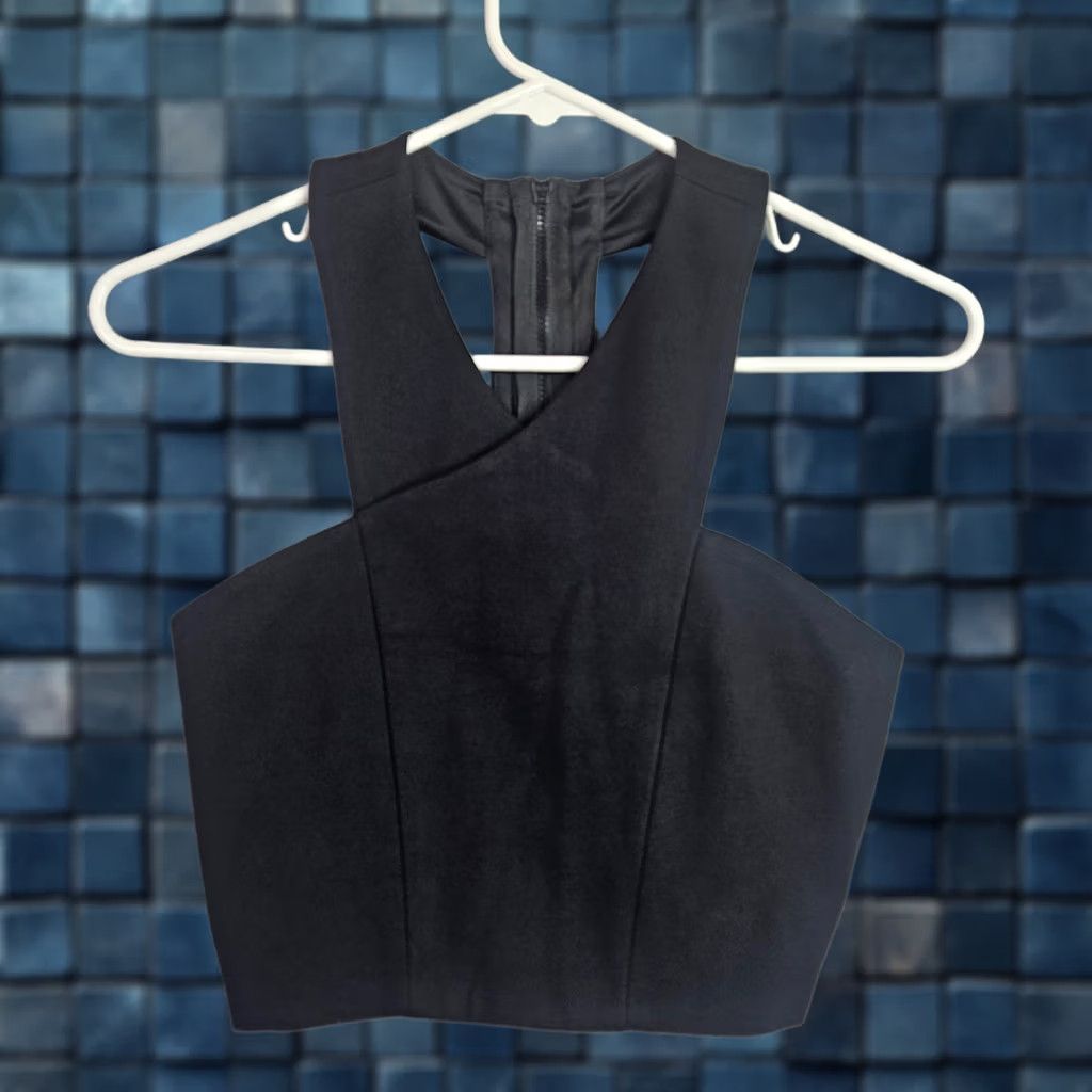 Express Express Women's XS Cropped Zipper Back Top Nylon Polyester Rayon Spandex Blouse Sleeveless Black Cropped Shirt Active Small XS Size XS / US 0-2 / IT 36-38 - 1 Thumbnail