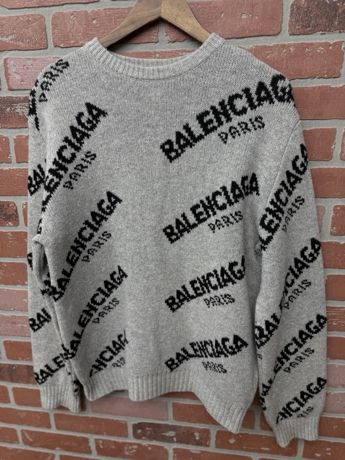 Balenciaga Size Medium- Balenciaga Knit Crewneck Grey Paris Logo $1500 Size US M / EU 48-50 / 2 - 12 Thumbnail