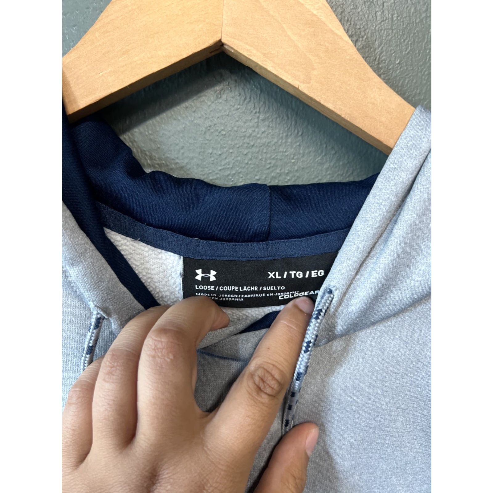Under Armour Under Armour Hoodie Mens XL Gray Sweatshirt Logo Drawstring Mock Neck Long Sleeve Size US XL / EU 56 / 4 - 2 Thumbnail