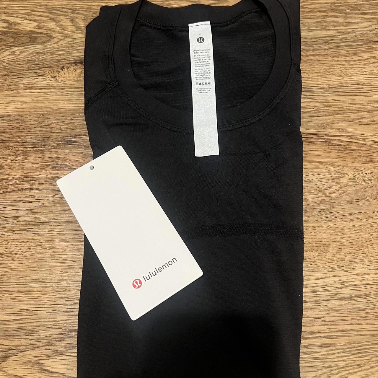 Designer Lululemon Women's Black Tshirt Size M / US 6-8 / IT 42-44 - 5 Thumbnail