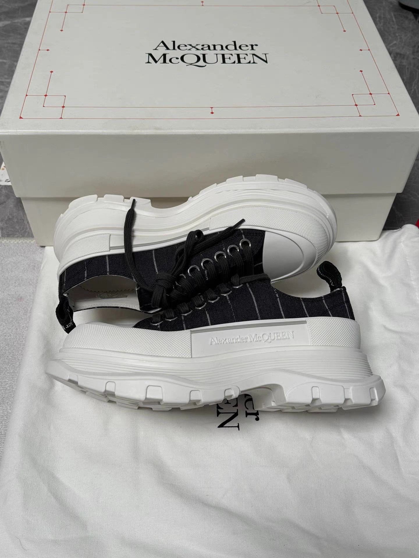 Alexander McQueen Alexander McQueen Platform Martin Boots K6 Size US 6 / IT 36 - 8 Thumbnail