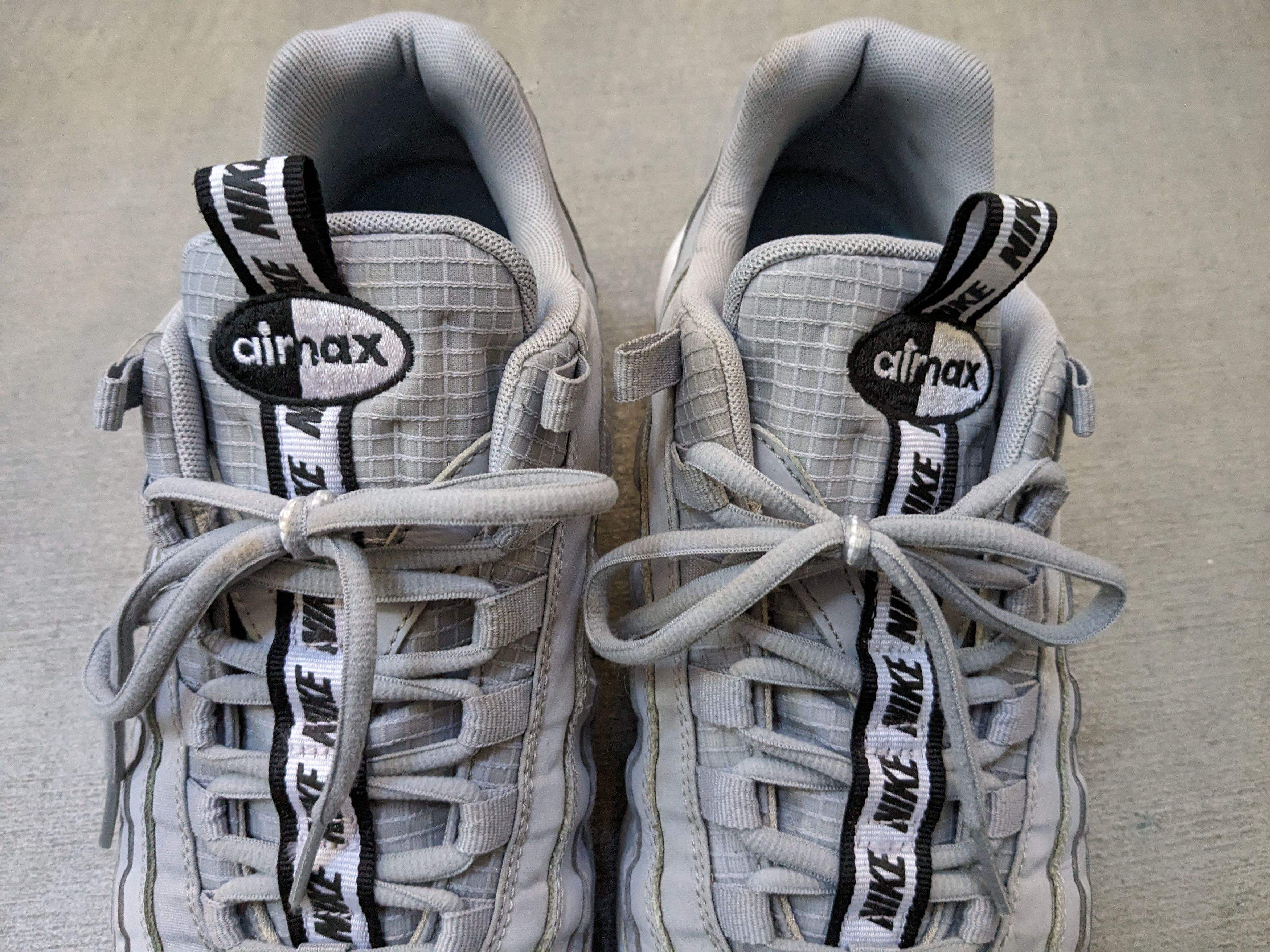 Nike Nike Air Max 95 SE Pull Tab Wolf Grey 11.5 AQ4129-001 Size US 11.5 / EU 44-45 - 4 Thumbnail