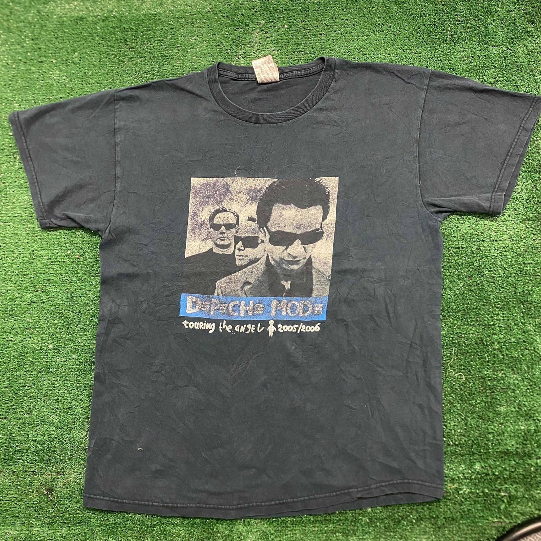 Band Tees Vintage Y2K Depeche Mode Tour Sun Faded Punk Rock Band Tee Size US L / EU 52-54 / 3 - 1 Thumbnail