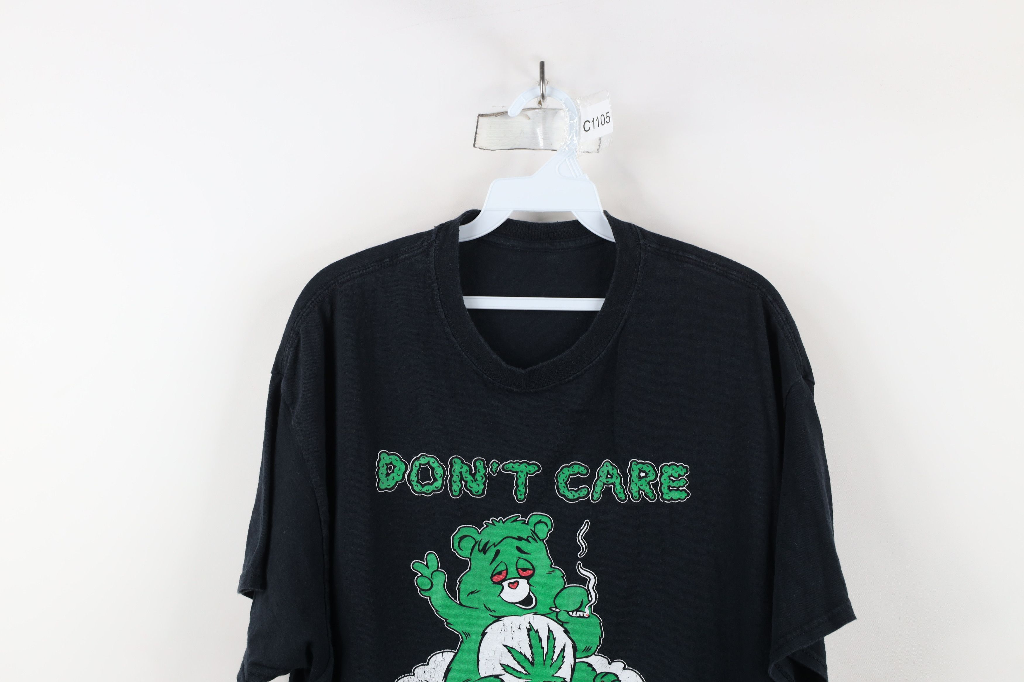Vintage Vintage Streetwear Marijuana Don't Care Bear T-Shirt Black Size US XL / EU 56 / 4 - 2 Thumbnail