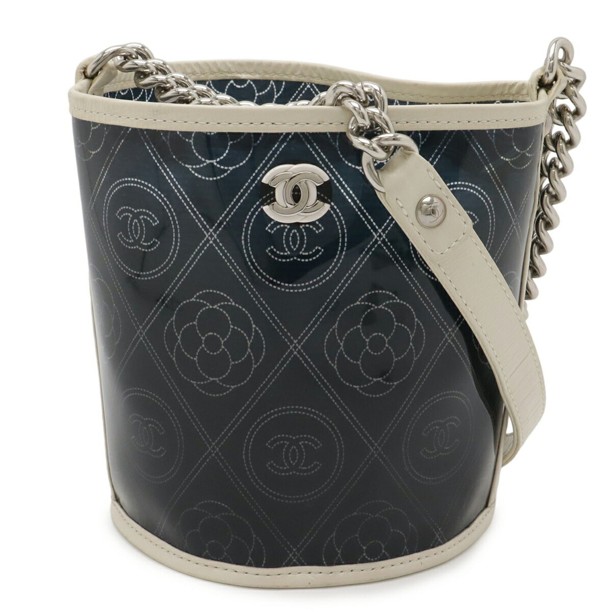CHANEL Camellia Coco Mark Vinyl Basket Bag with Chain Shoulder in Black and Ivory Leather (A57636)