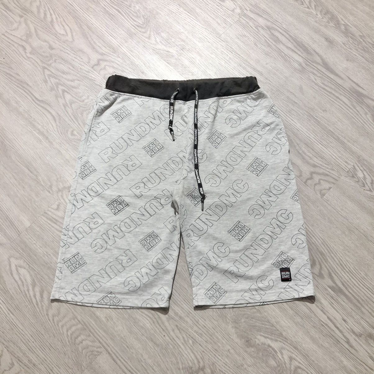 RUN DMC 2000s Run Dmc Fullprint Logo Shortpants Grey Y2k Streetwear Size US 31 - 1 Thumbnail