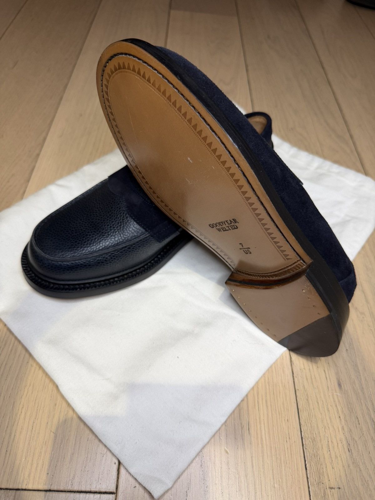 Blackstock & Weber Blackstock & Weber Navy and Black Loafer Size 7 Size US 7 / EU 40 - 2 Thumbnail