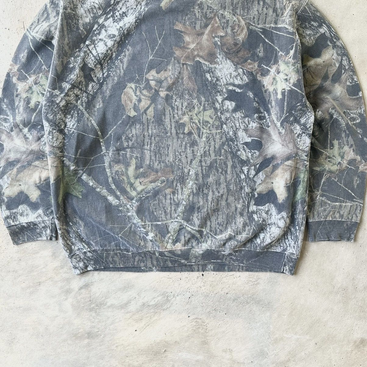 Carhartt × Vintage Vintage Y2K Realtree Camo Crewneck Carhartt Style Baggy Size US XXL / EU 58 / 5 - 7 Thumbnail