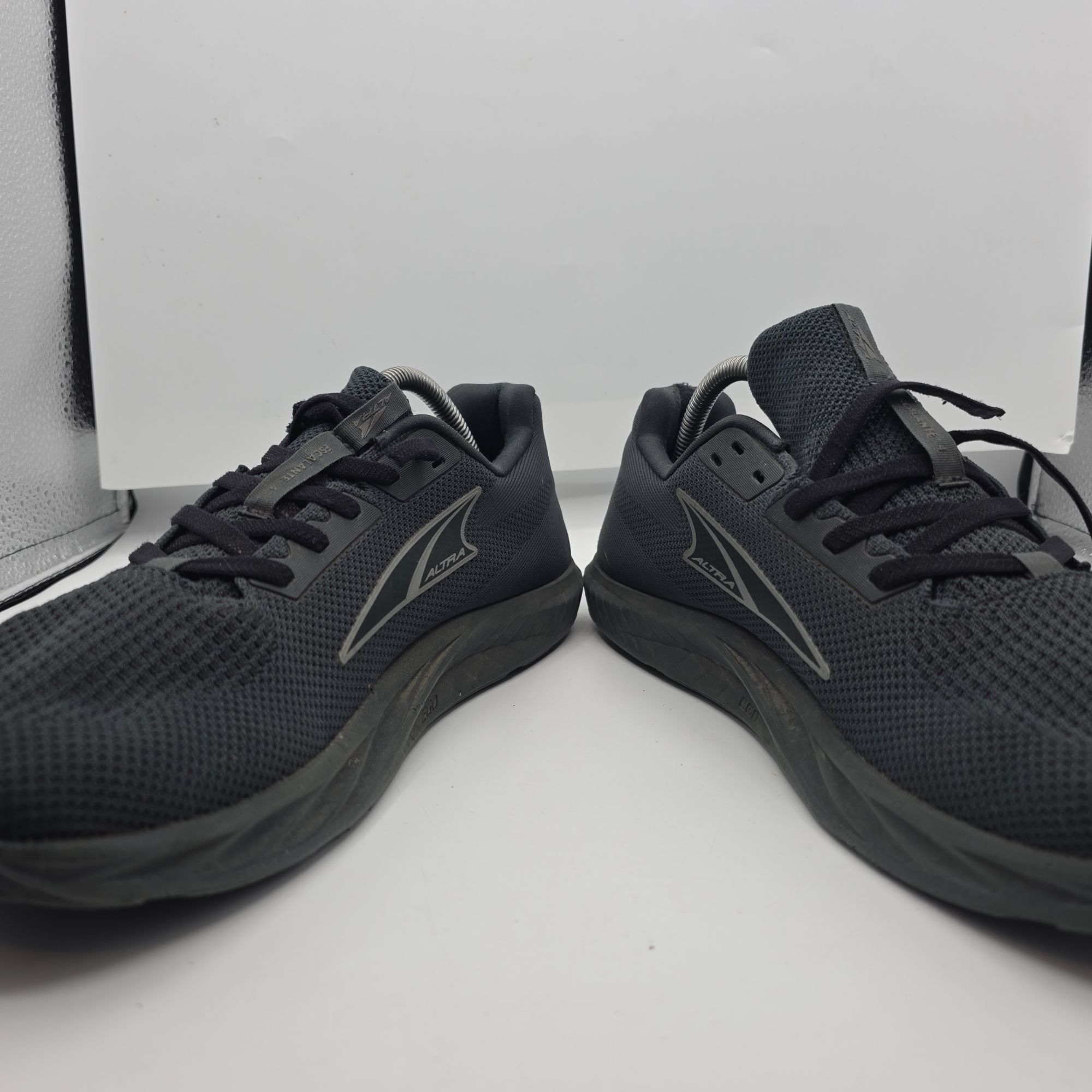 Altra Altra Escalante 4 Mens Size 10 Triple Black Running Walking Size US 10 / EU 43 - 2 Thumbnail