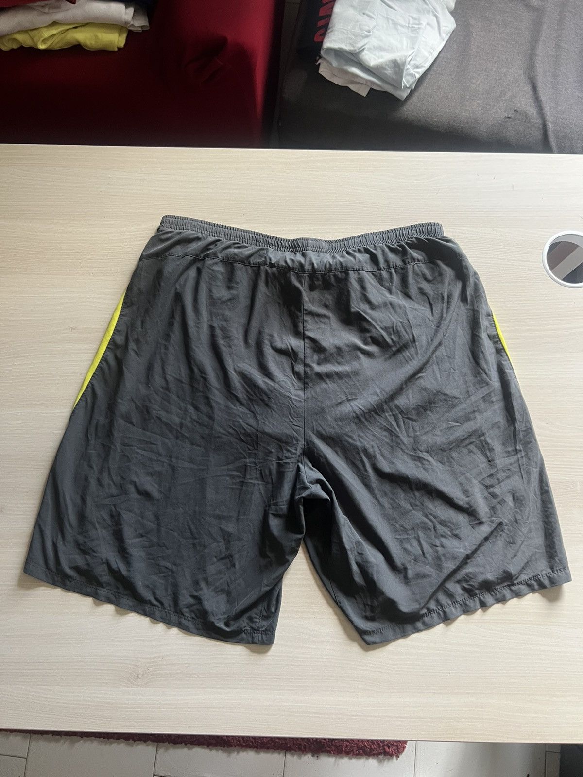 Nike Nike Y2K Shorts – Grey/Yellow – Size XL – Vintage 2000s Size US 37 - 2 Thumbnail