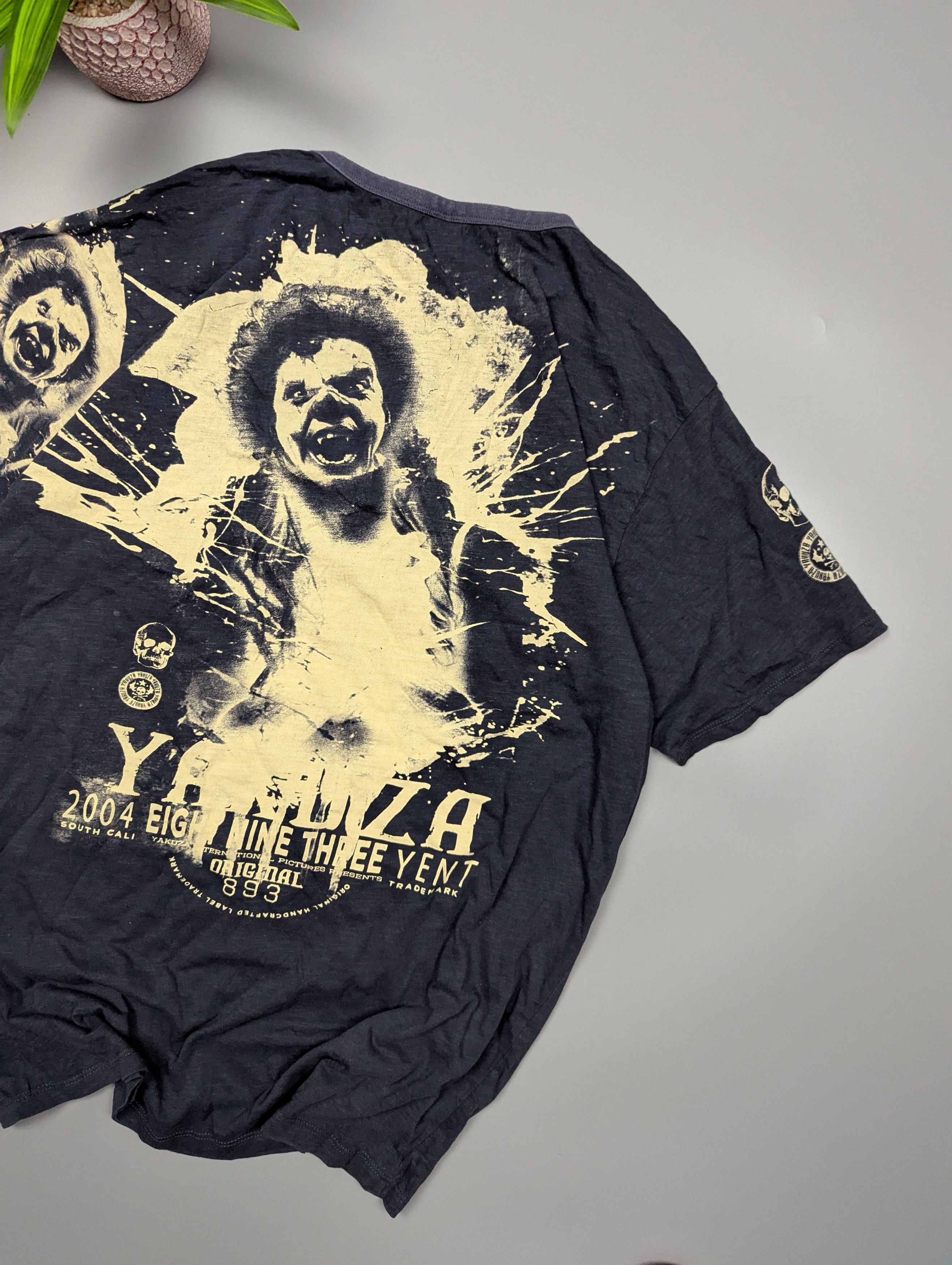 Japanese Brand × Vintage Yakuza Skull Graphic T-Shirt Size L Grunge Rare Streetwear Size US L / EU 52-54 / 3 - 3 Thumbnail