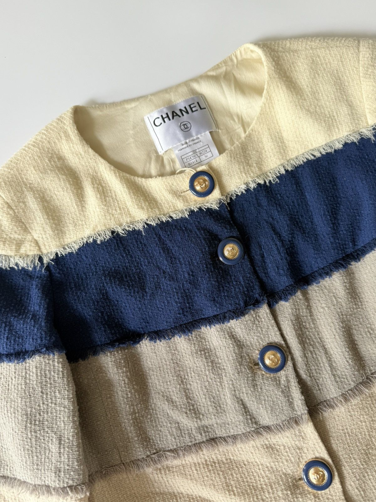 Chanel Vintage Chanel 2000’s Cruise Collection Tweed Jacket Size XS / US 0-2 / IT 36-38 - 6 Thumbnail