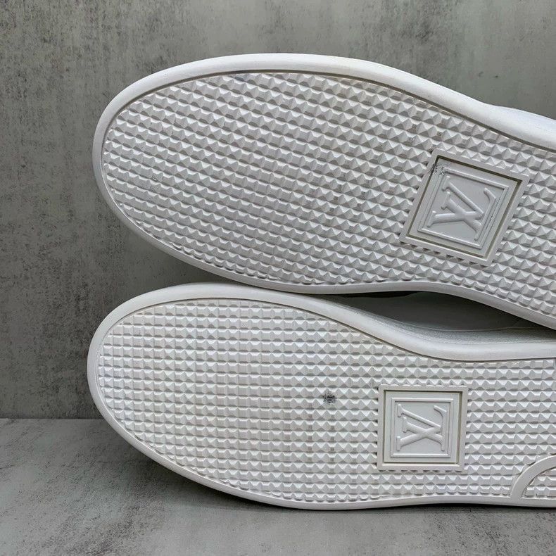 Louis Vuitton White Cat Badge Sneakers Size 37-2506 Size US 7 / EU 40 - 8 Thumbnail