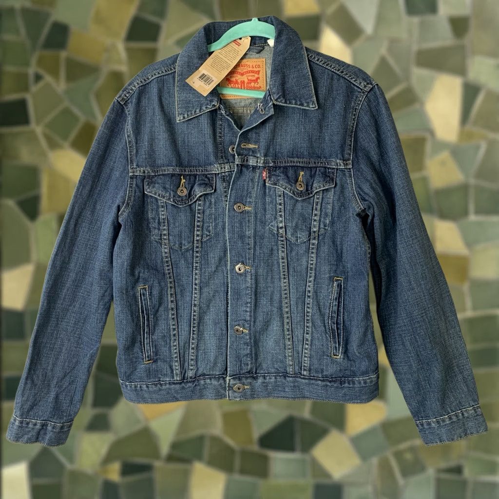 Levi's VINTAGE Levi’s Denim Jean Trucker Jacket Men Large Dark Wash 72334 Cowboy Western NWT Size US 33 - 1 Thumbnail