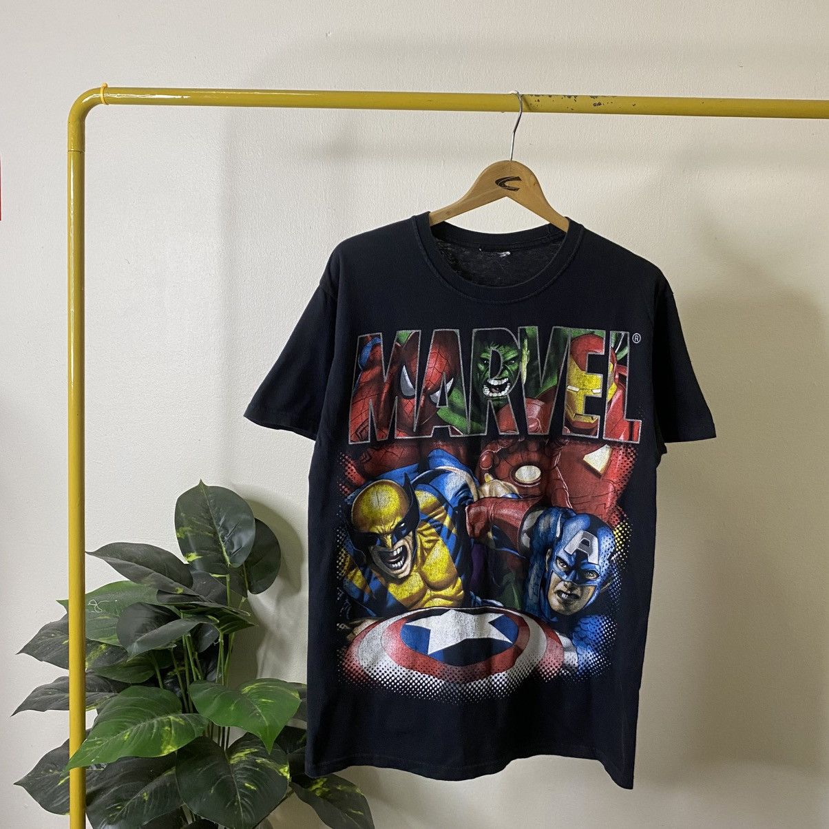 Marvel Comics Vintage Y2K Marvel Comics Characters T Shirt Size US M / EU 48-50 / 2 - 1 Thumbnail