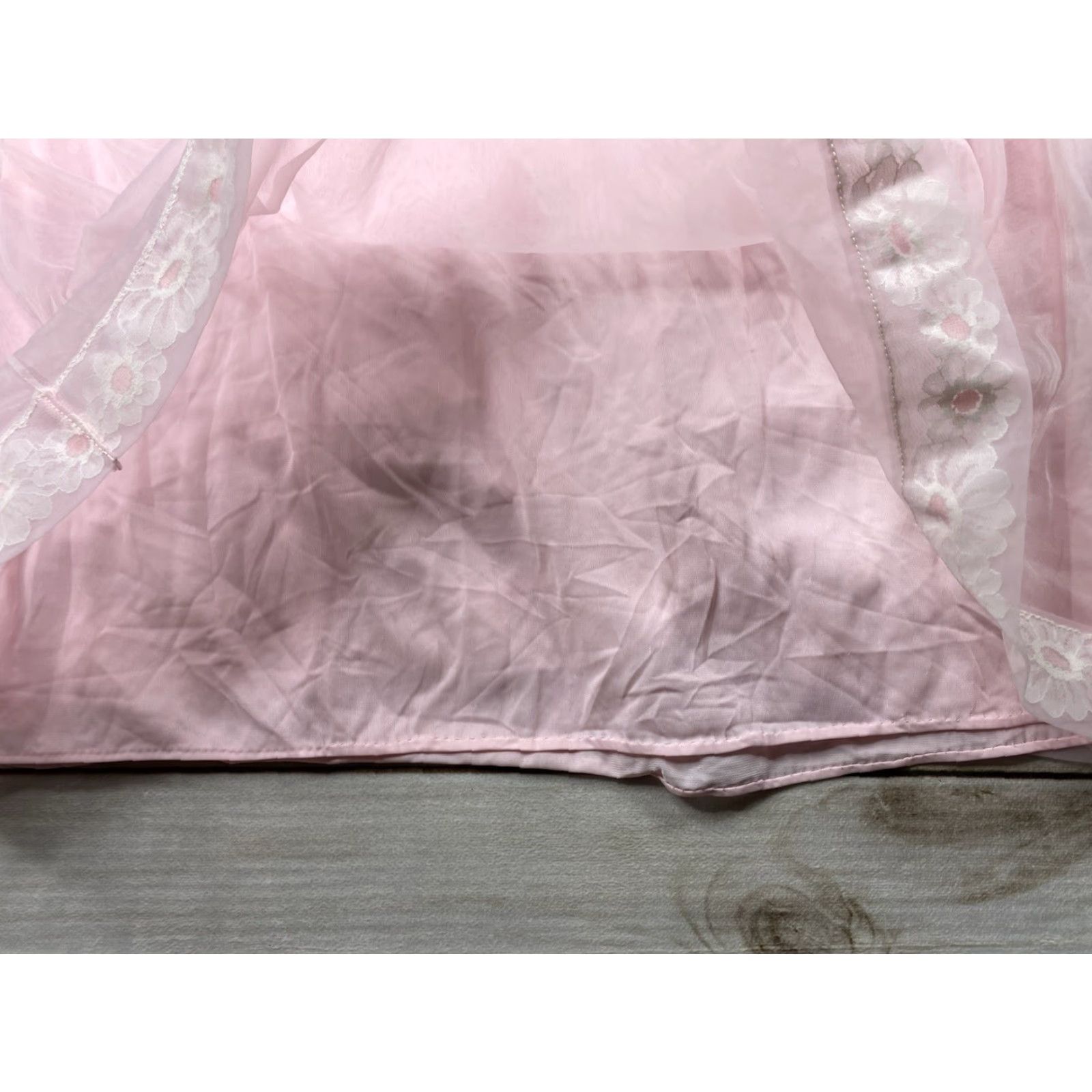 Vintage Miss Elaine Nightgown Chemise Sheer Daisy Lace Trim Lingerie Nylon Pink 1960s Vintage Size ONE SIZE - 7 Thumbnail