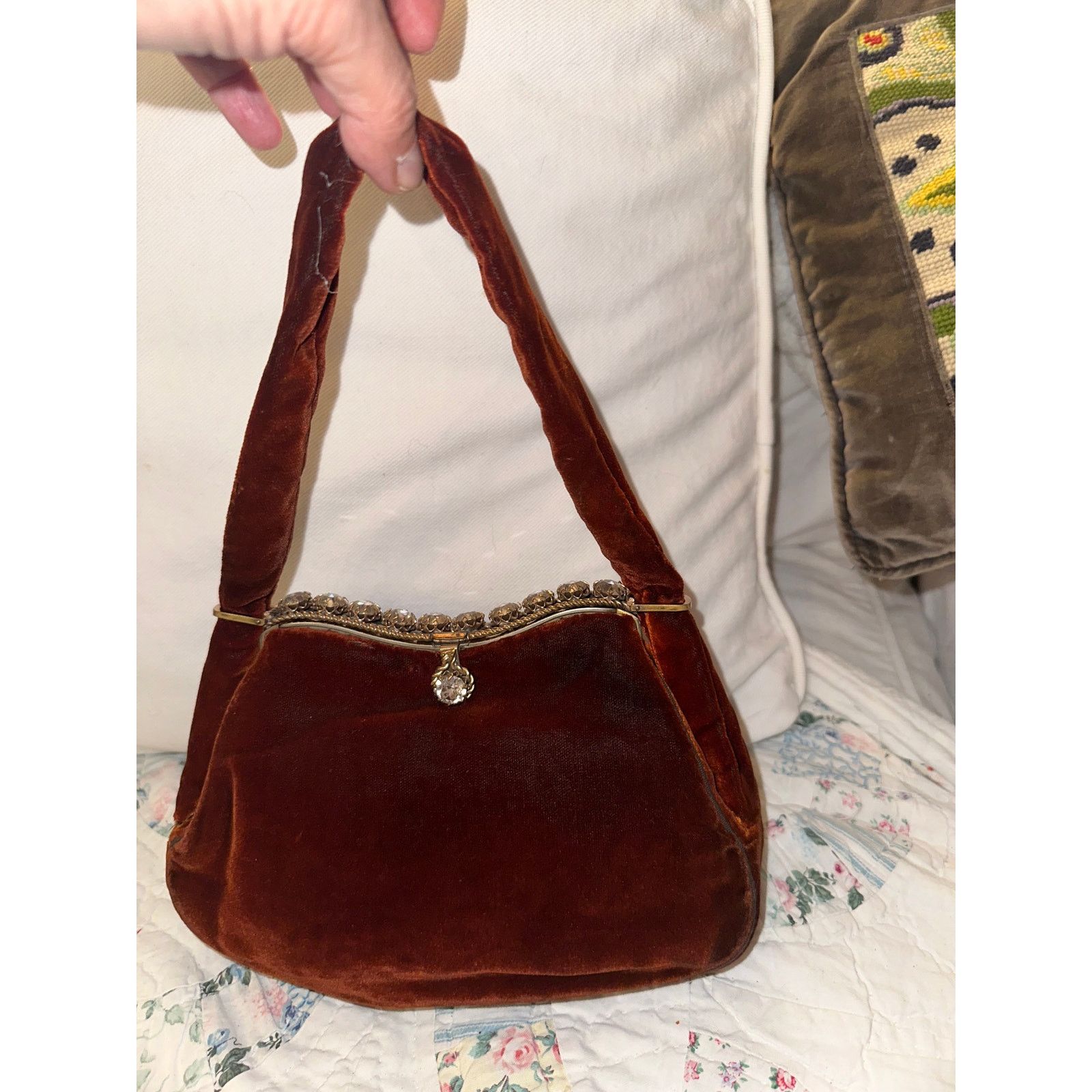 Vintage VINTAGE JOLLES ORIGINAL BURGUNDY VELVET JEWELED FRAME BAG Size ONE SIZE - 10 Thumbnail