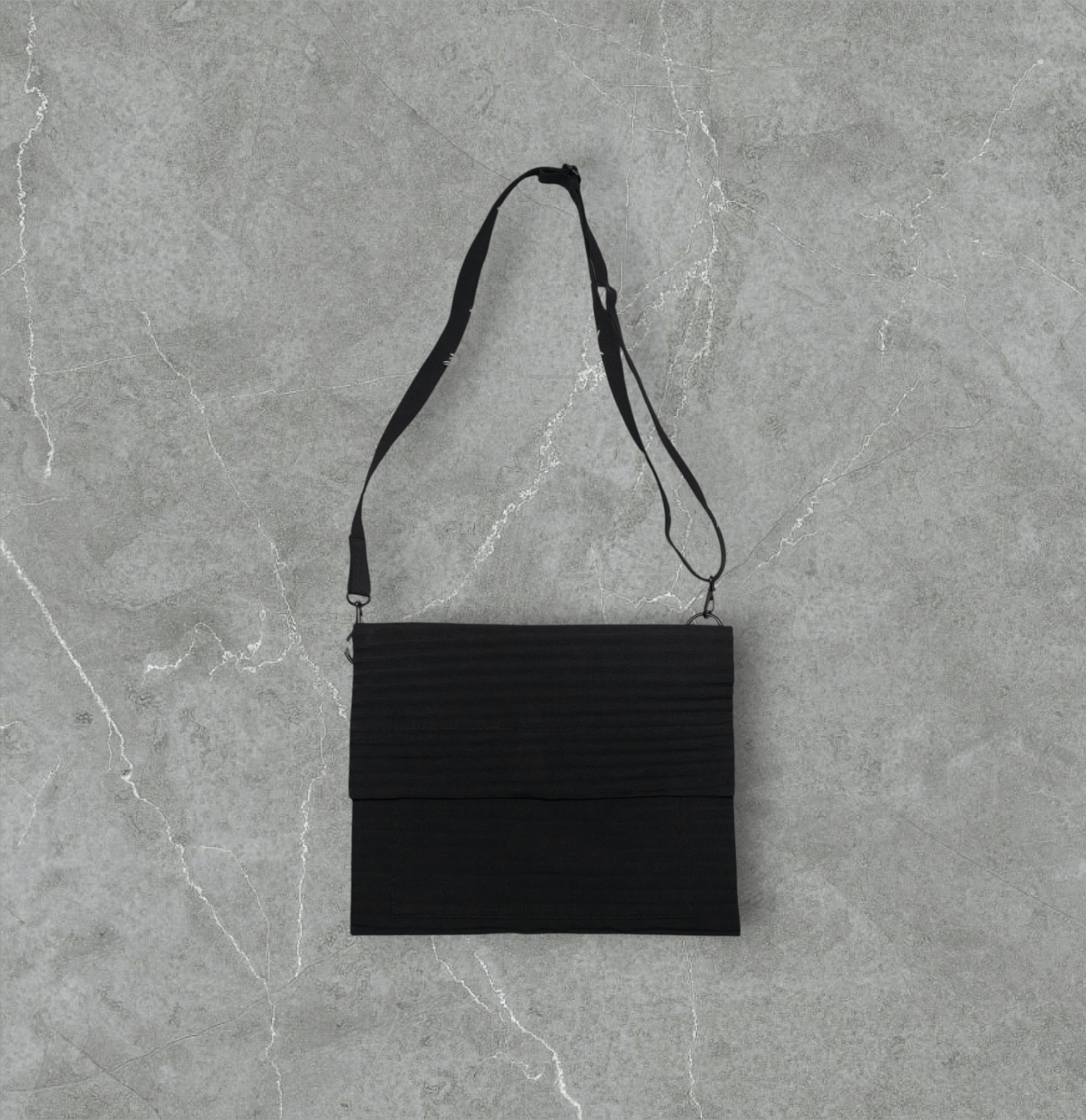 Homme Plisse Issey Miyake Homme Plisse Pleats Flat Shoulder Bag Size ONE SIZE - 1 Thumbnail
