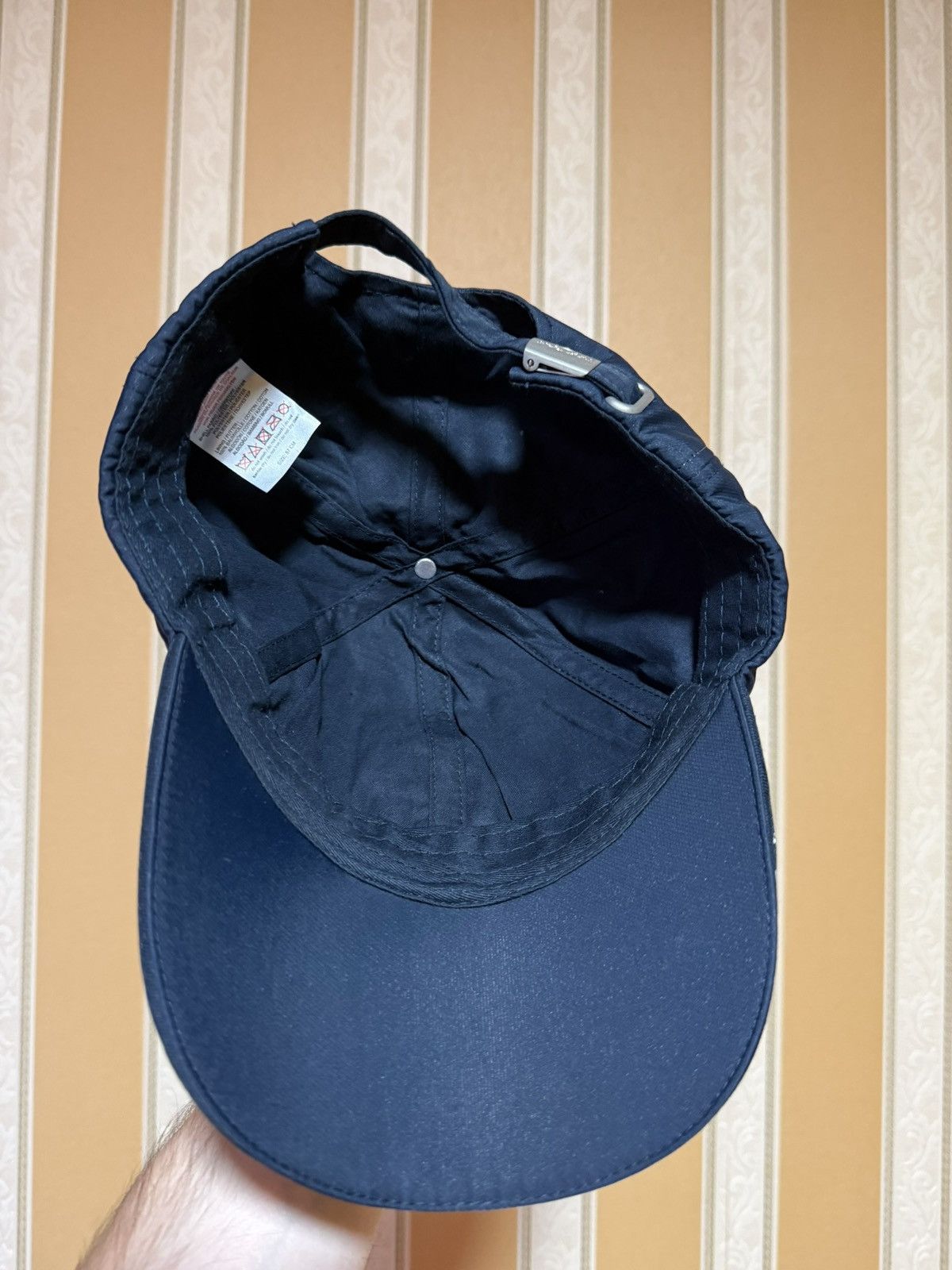 Red Bull Sebastian Vettel Red Bull Racing Cap 2010 World Champion Size ONE SIZE - 11 Thumbnail