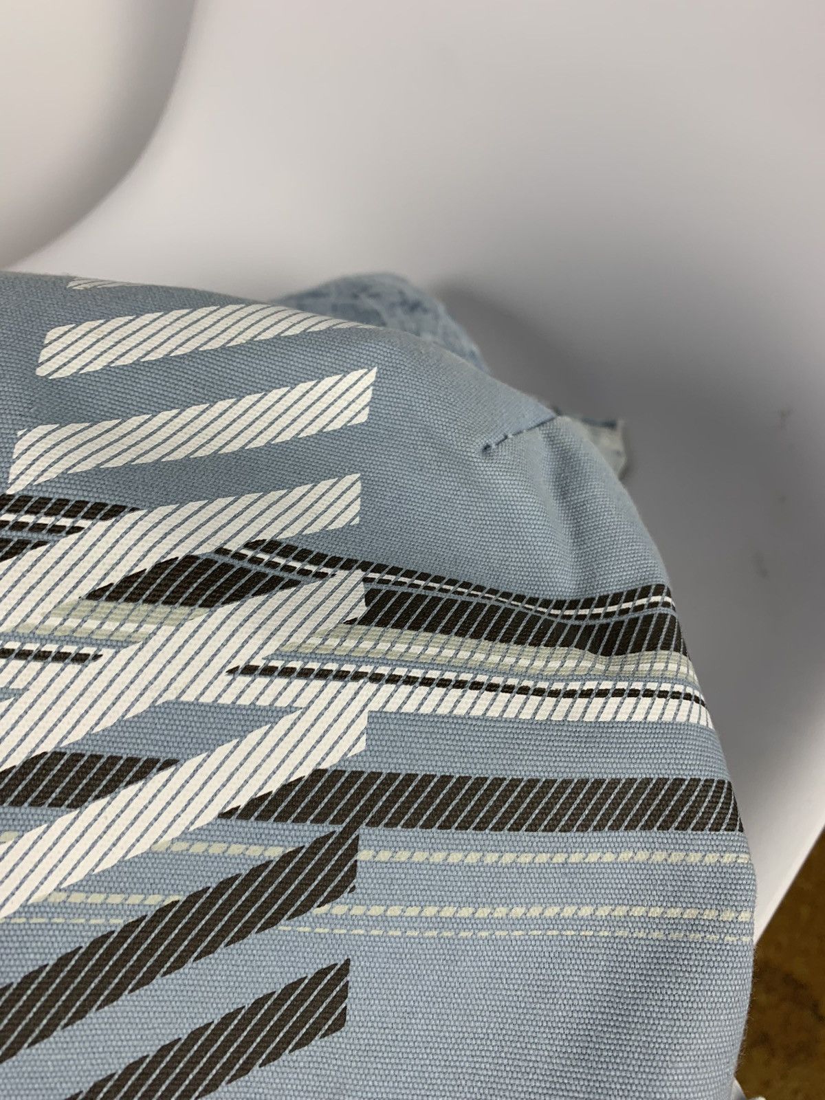 Nike Vintage Y2K Nike Plaid Pouch Bag One Size Baby Blue Logo Size ONE SIZE - 21 Thumbnail