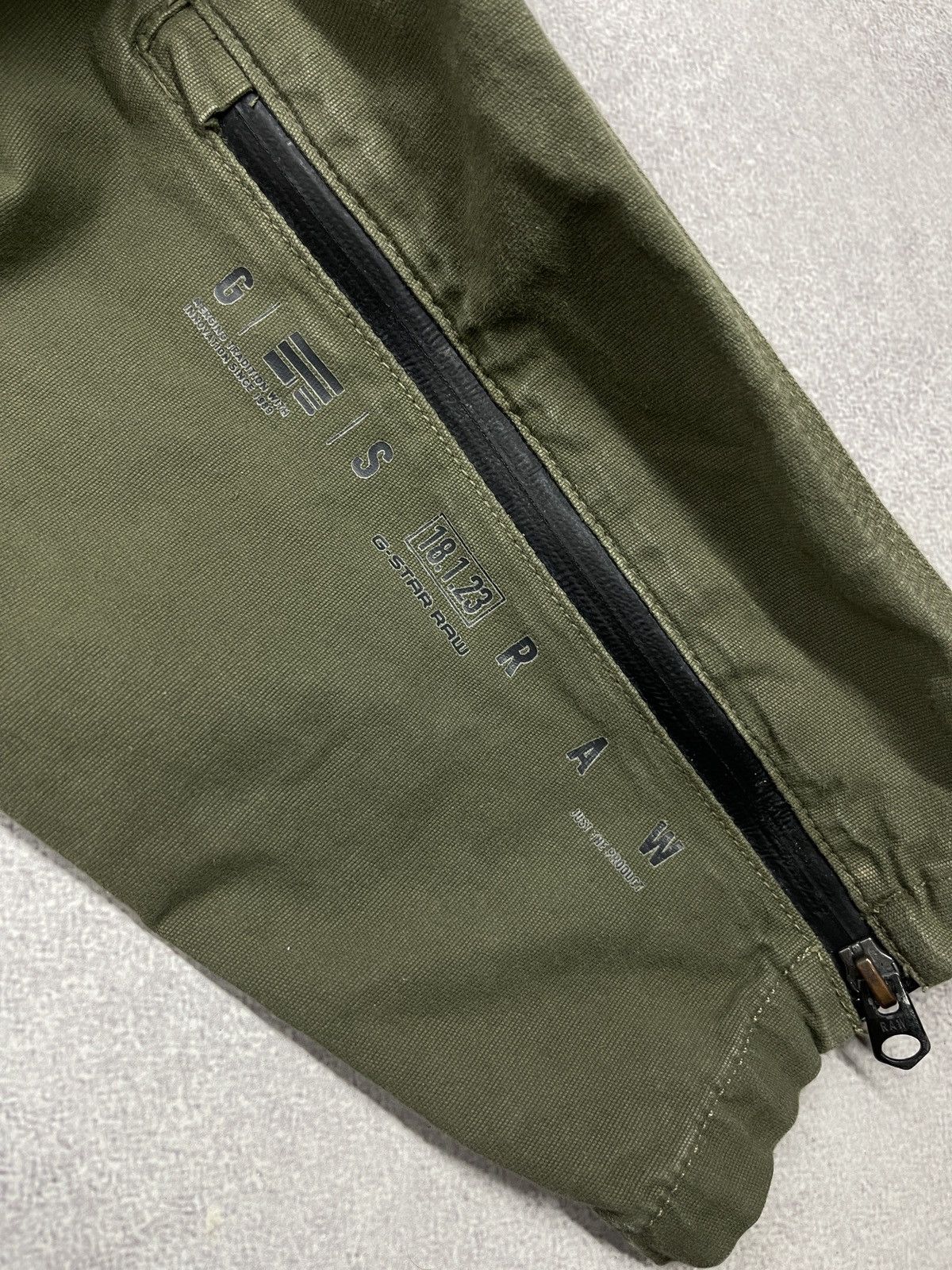 G-Star Mens G Star Raw Fatigue Relaxed Tapered Cargo Pants Size 36 Size US 36 / EU 52 - 12 Thumbnail