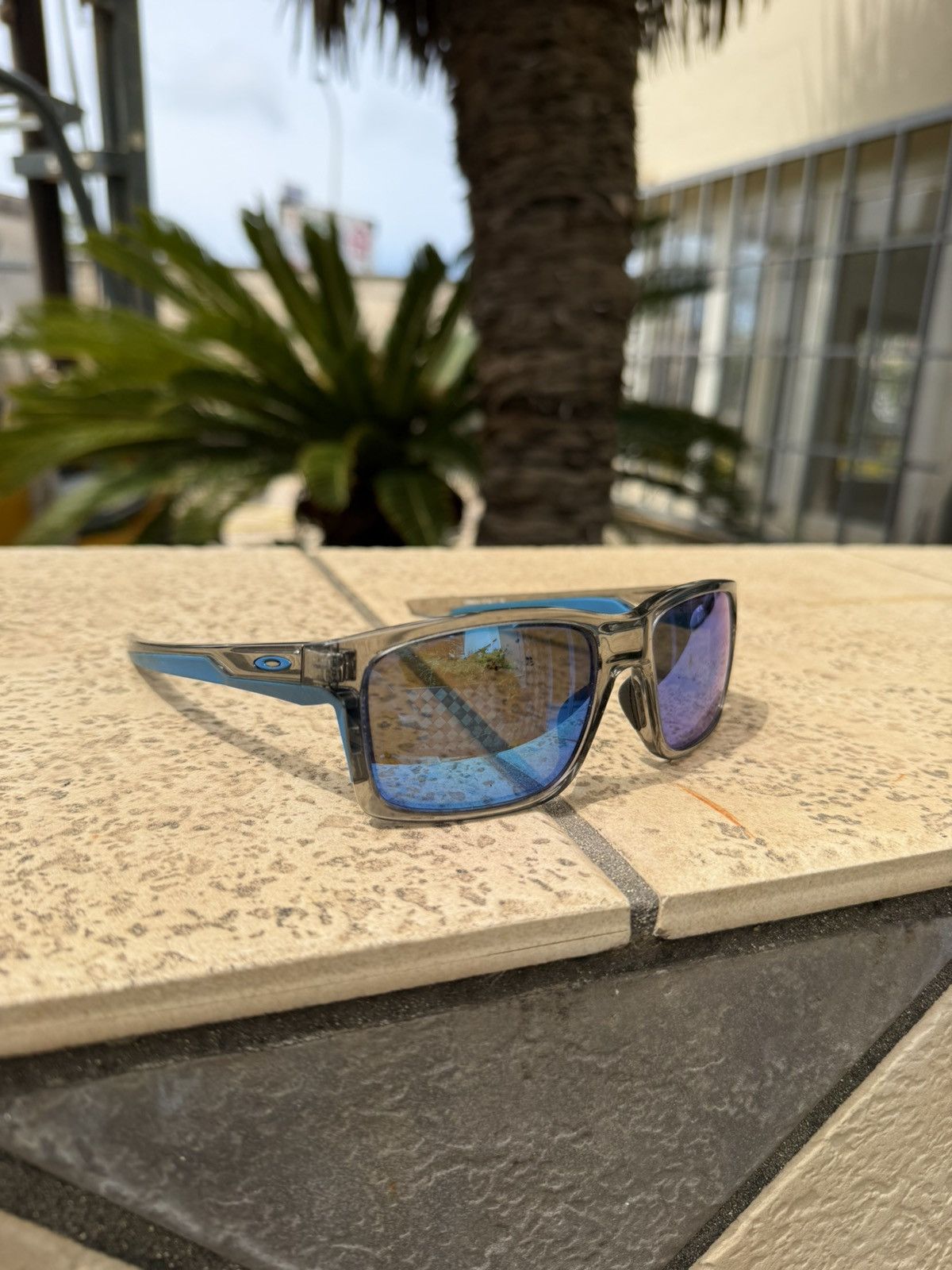 Oakley Oakley Sunglasses Grey OO9264-03 Size ONE SIZE - 1 Thumbnail