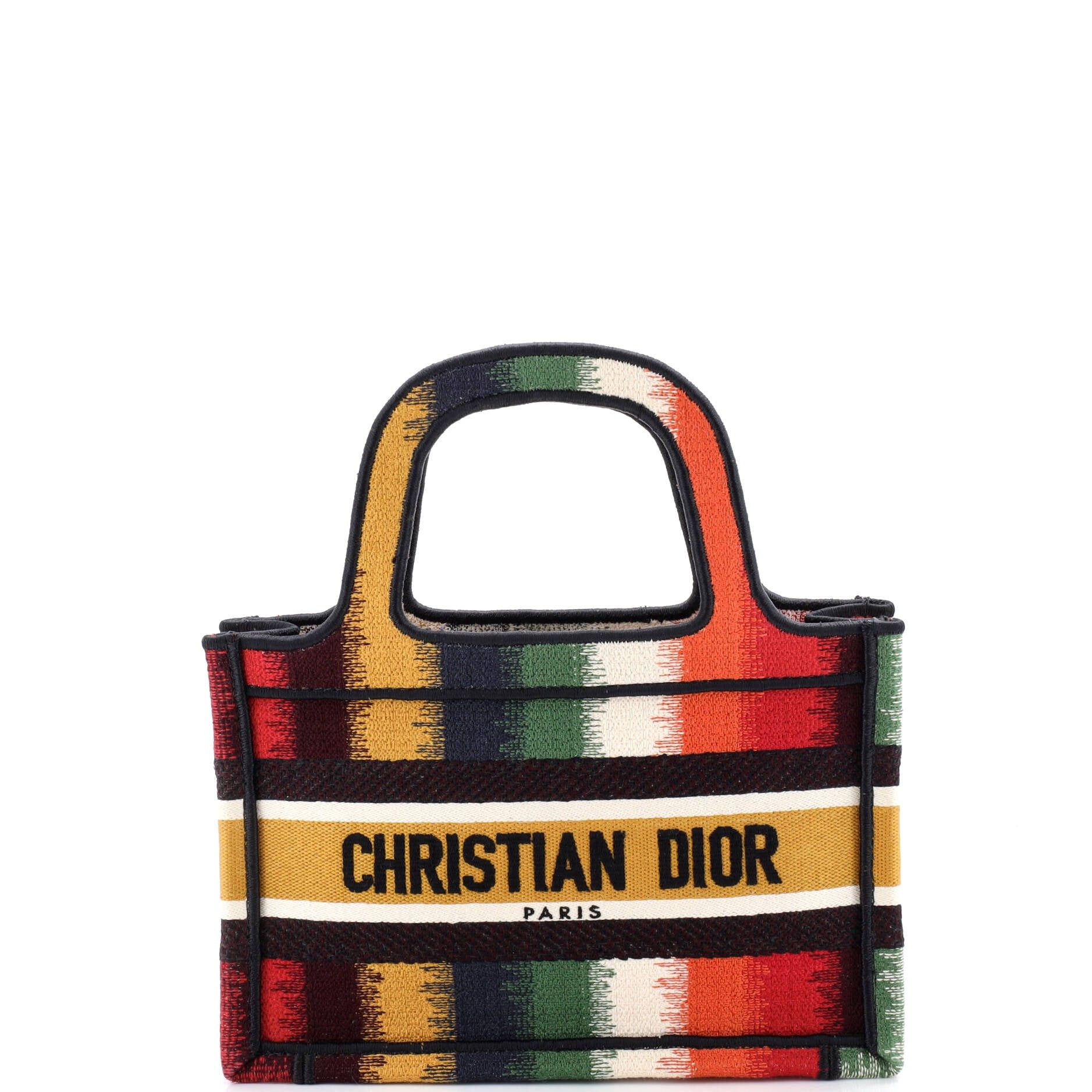 Dior Book Tote Size ONE SIZE - 1 Thumbnail