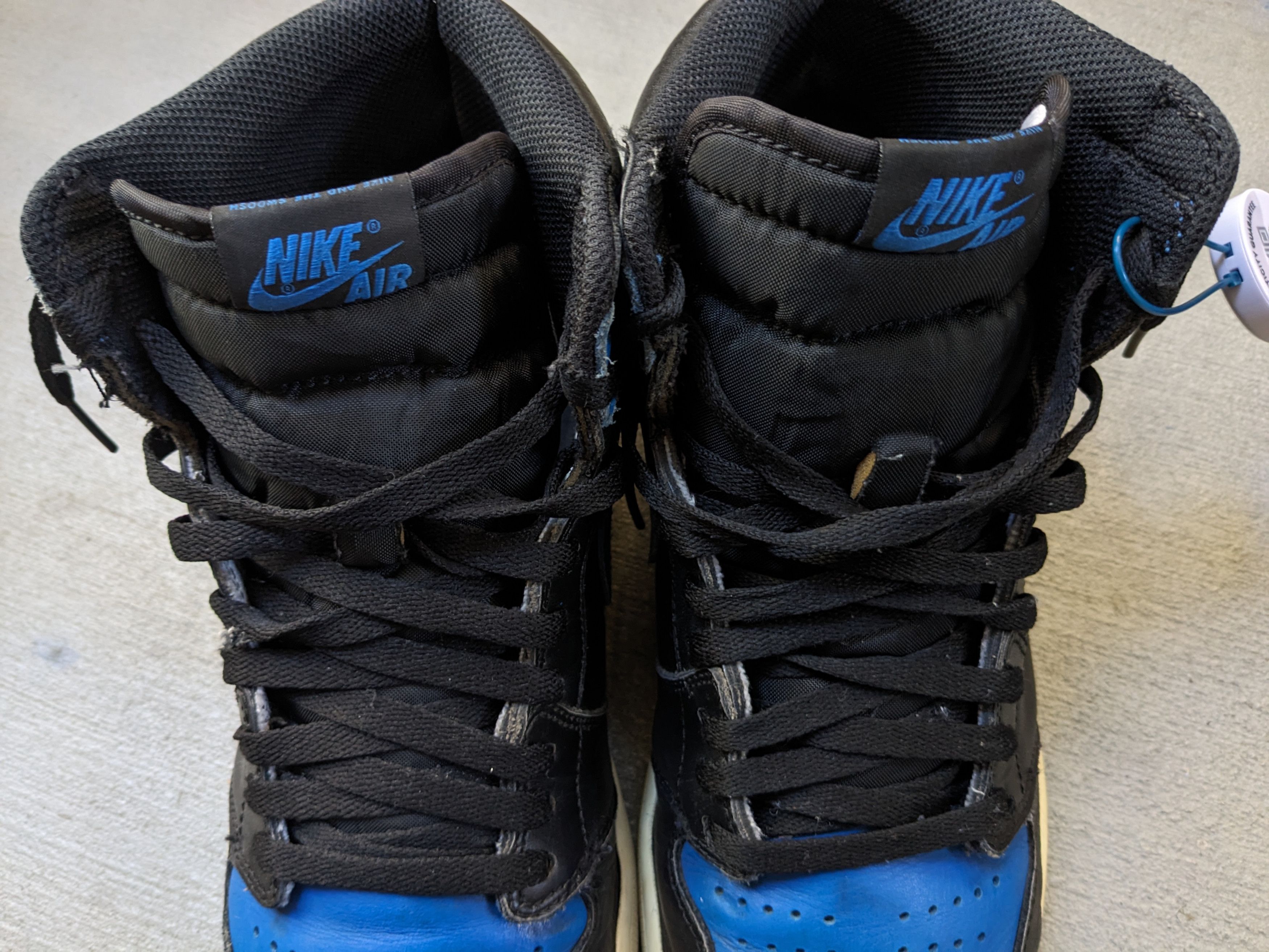Jordan Brand Nike Air Jordan Retro 1 High OG Royal Size 11 555088-007 Size US 11 / EU 44 - 3 Thumbnail