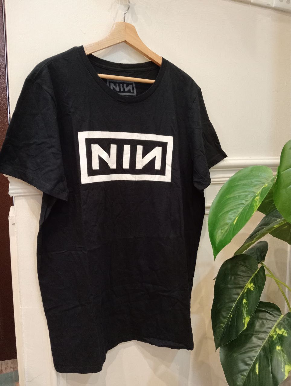 Band Tees NINE INCH NAILS NIN TSHIRT Size US XL / EU 56 / 4 - 1 Thumbnail