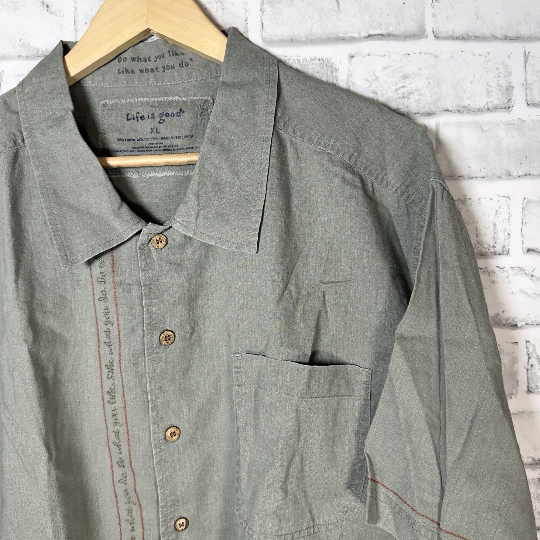 Life is Good VINTAGE Life is Good Mens Short Sleeve Linen Button-Down Shirt XL Gray Embroidered Casual Ruched Size US XL / EU 56 / 4 - 2 Thumbnail