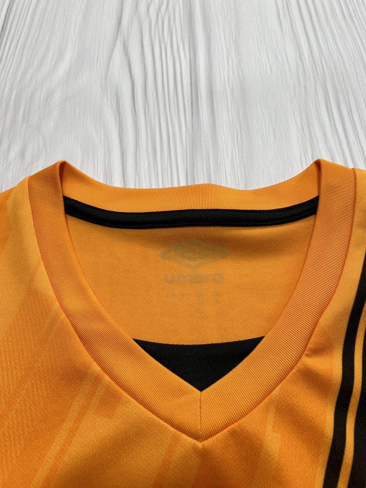 Umbro Umbro Hull City Tigers Football Jersey T-Shirt Size US XXL / EU 58 / 5 - 7 Thumbnail
