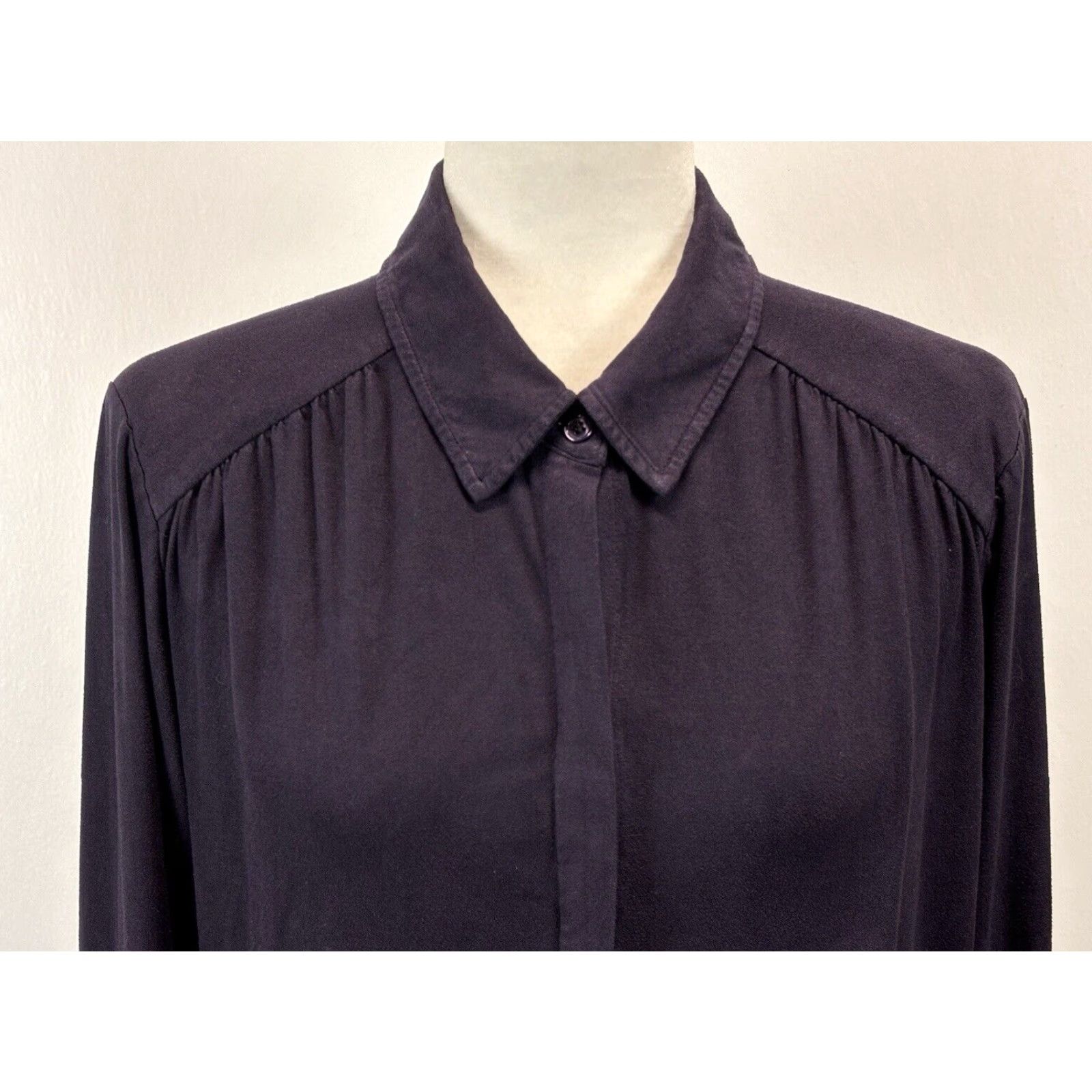 X-LARGE Chicos Microsuede Button Up Shirt Sz 3 US X-Large Dark Purple Womens Tunic Size XL / US 12-14 / IT 48-50 - 5 Thumbnail