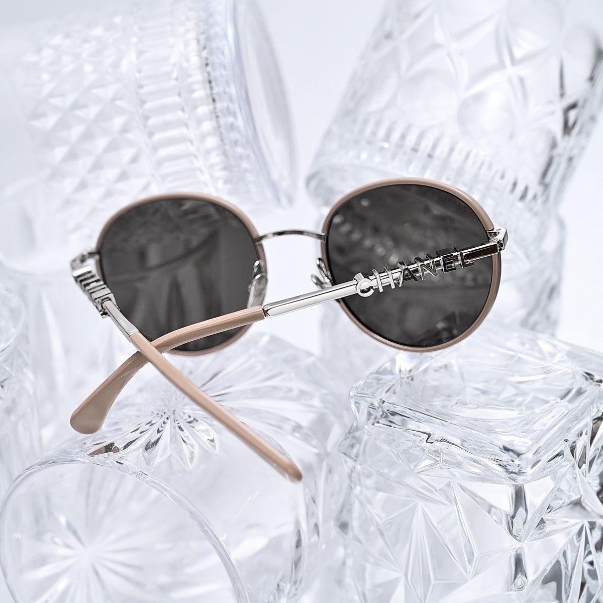 Chanel CHANEL 0CH4282 SUNGLASESS Size ONE SIZE - 6 Thumbnail