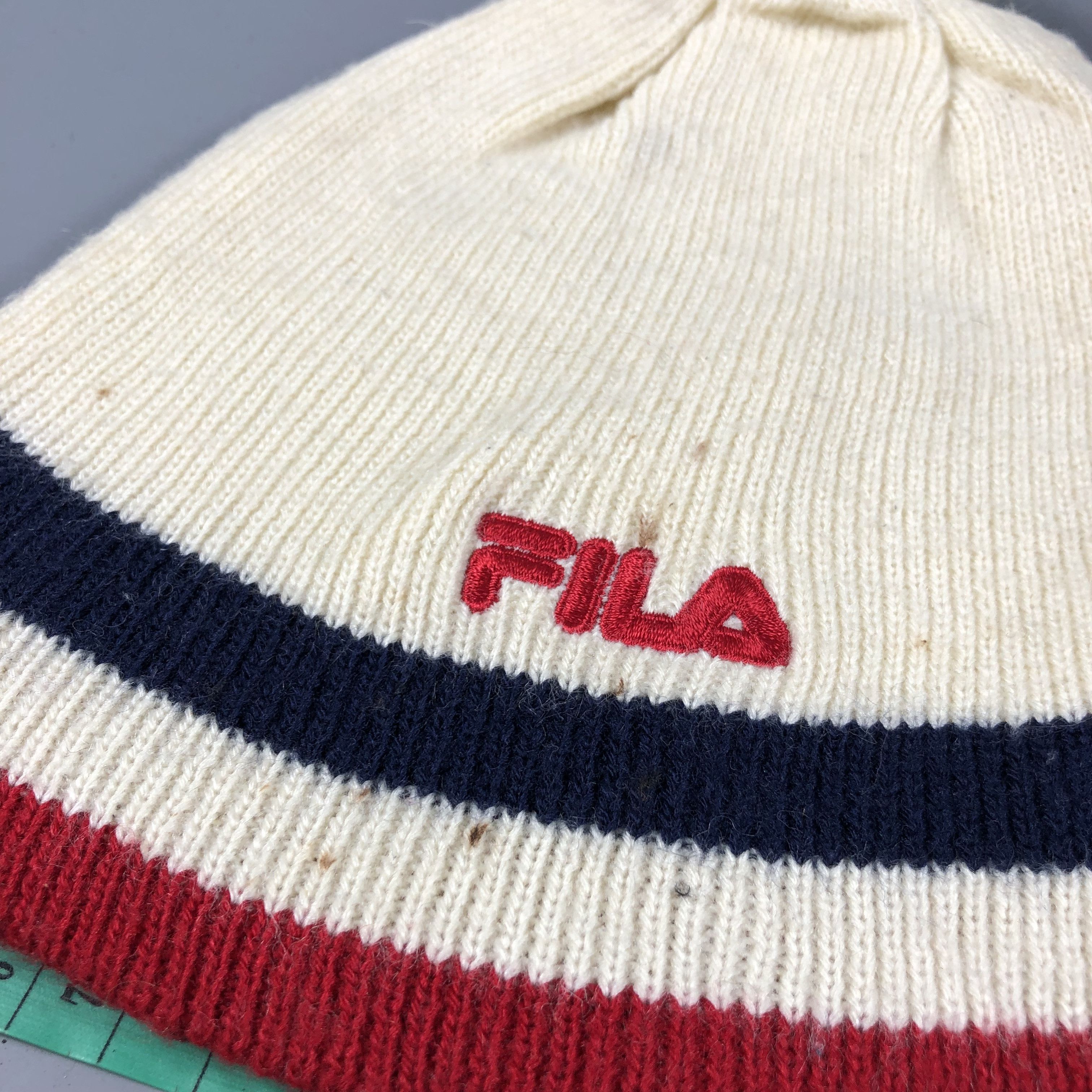 Fila FILA Bobble Beanie Snowcap Snow Hat B827 Size ONE SIZE - 4 Thumbnail