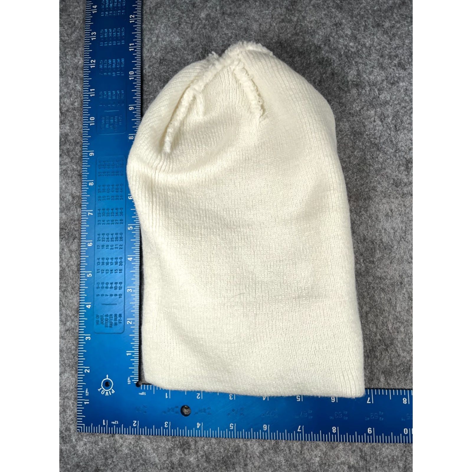 Vintage Light Rise Lost Beanie Toque Adult One Size White Knit 100% Acrylic Winter Ski Size ONE SIZE - 6 Thumbnail