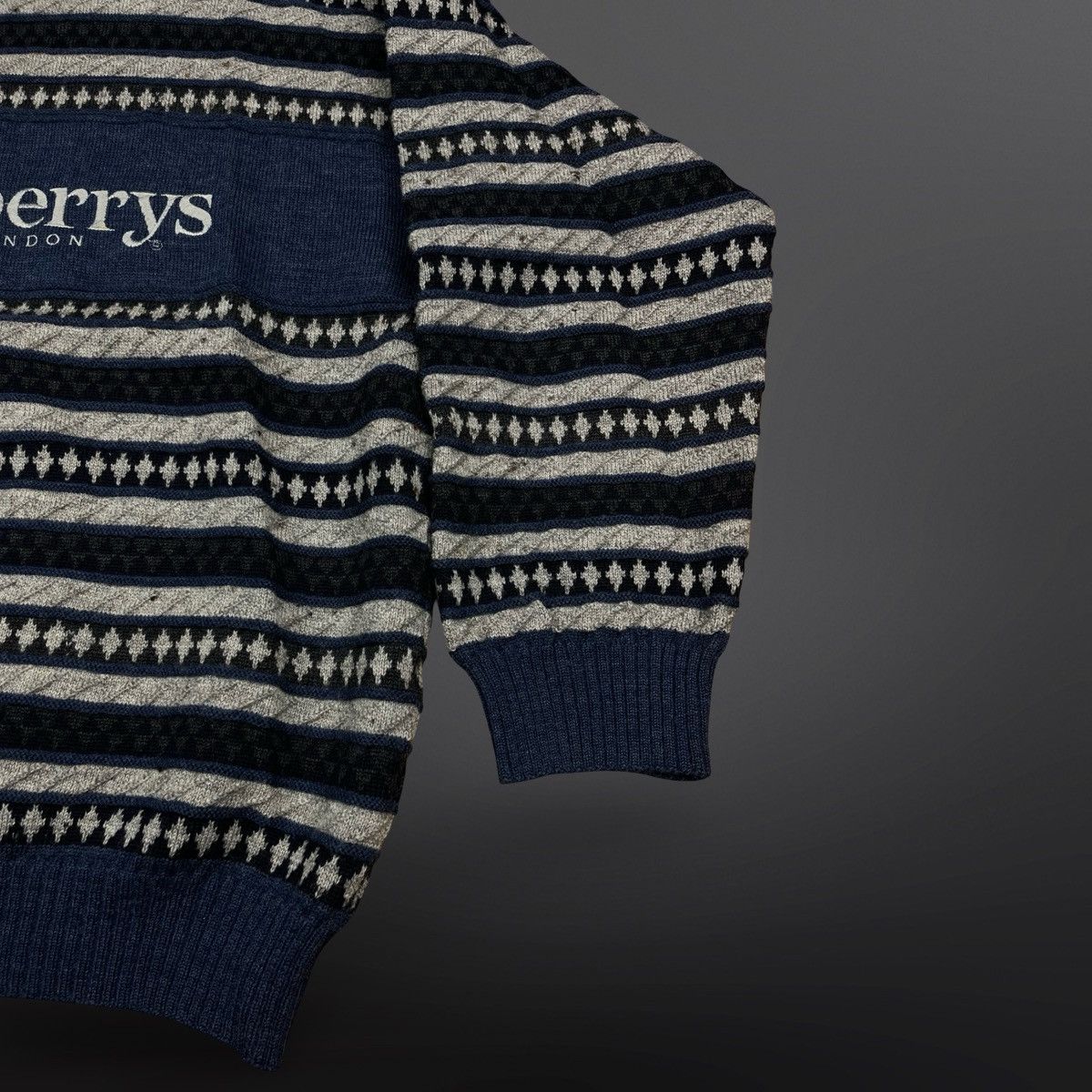 Burberry Burberrys London Knit Sweater Wool Knit Made in England Size US XL / EU 56 / 4 - 2 Thumbnail